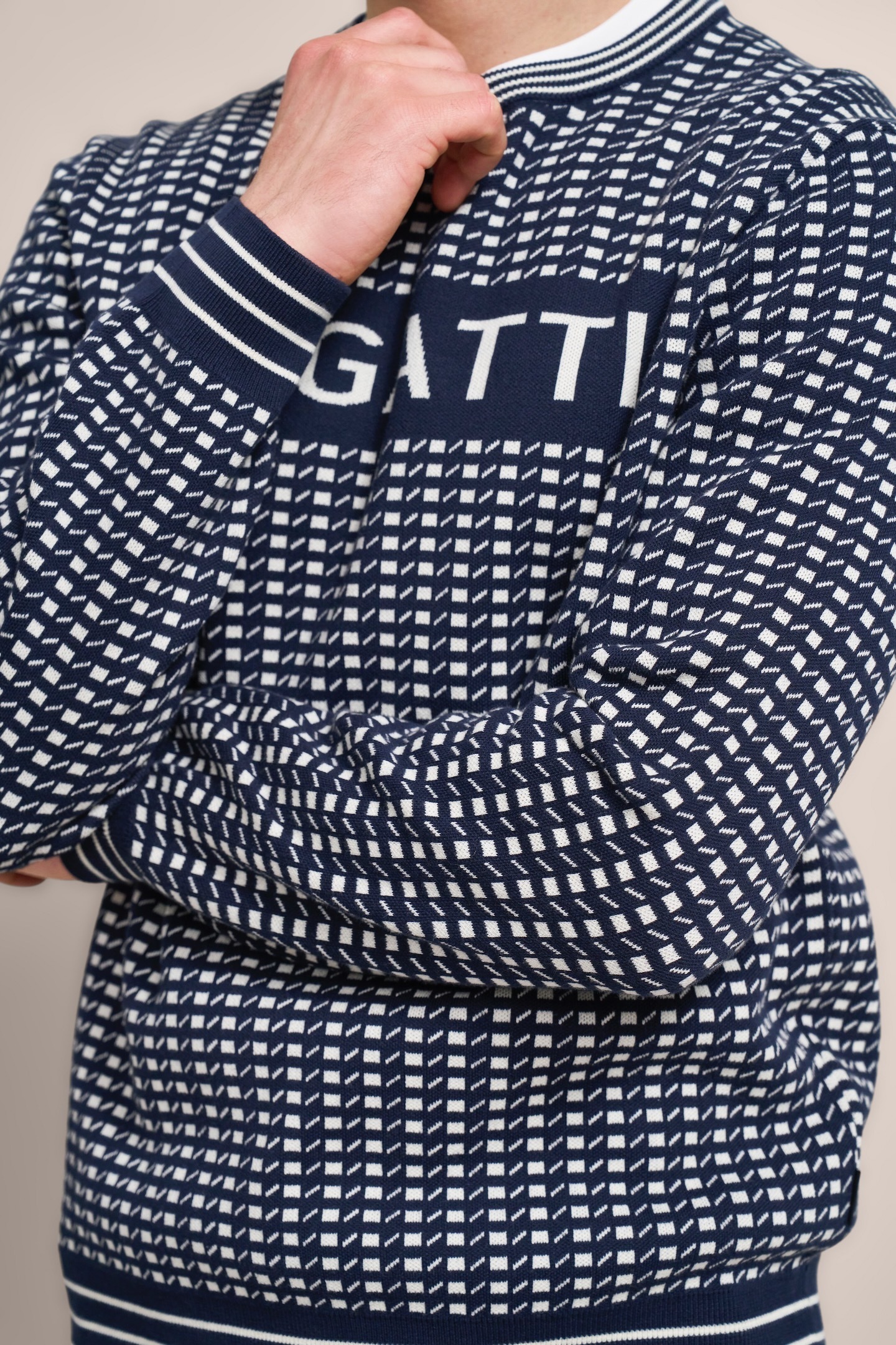 bugatti Strickpullover, mit präsentem Logo-Print