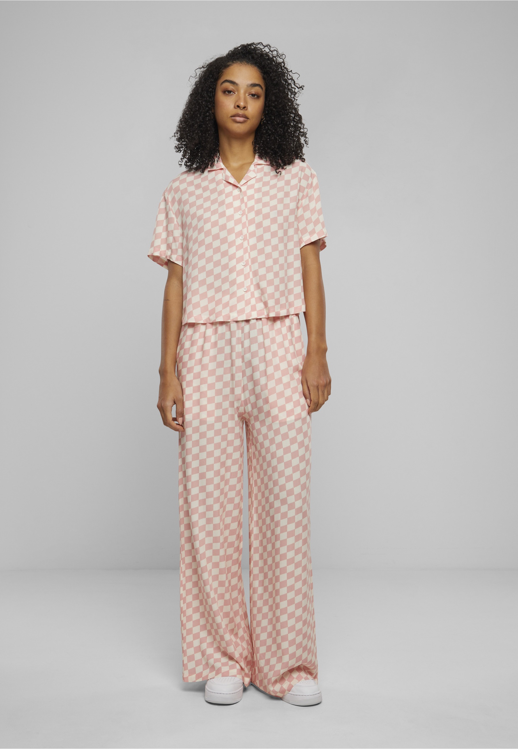 URBAN CLASSICS Stoffhose »Urban Classics Damen Ladies Viscose Resort Pants«