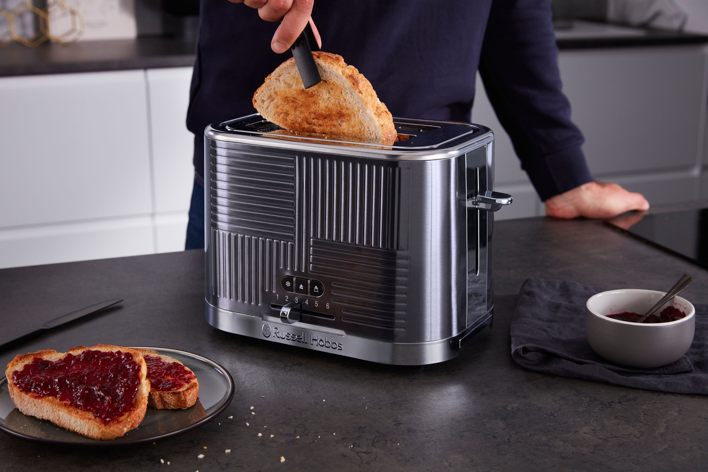 RUSSELL HOBBS Toaster »Geo Steel 25250-56«, 2 kurze Schlitze, 1640 W