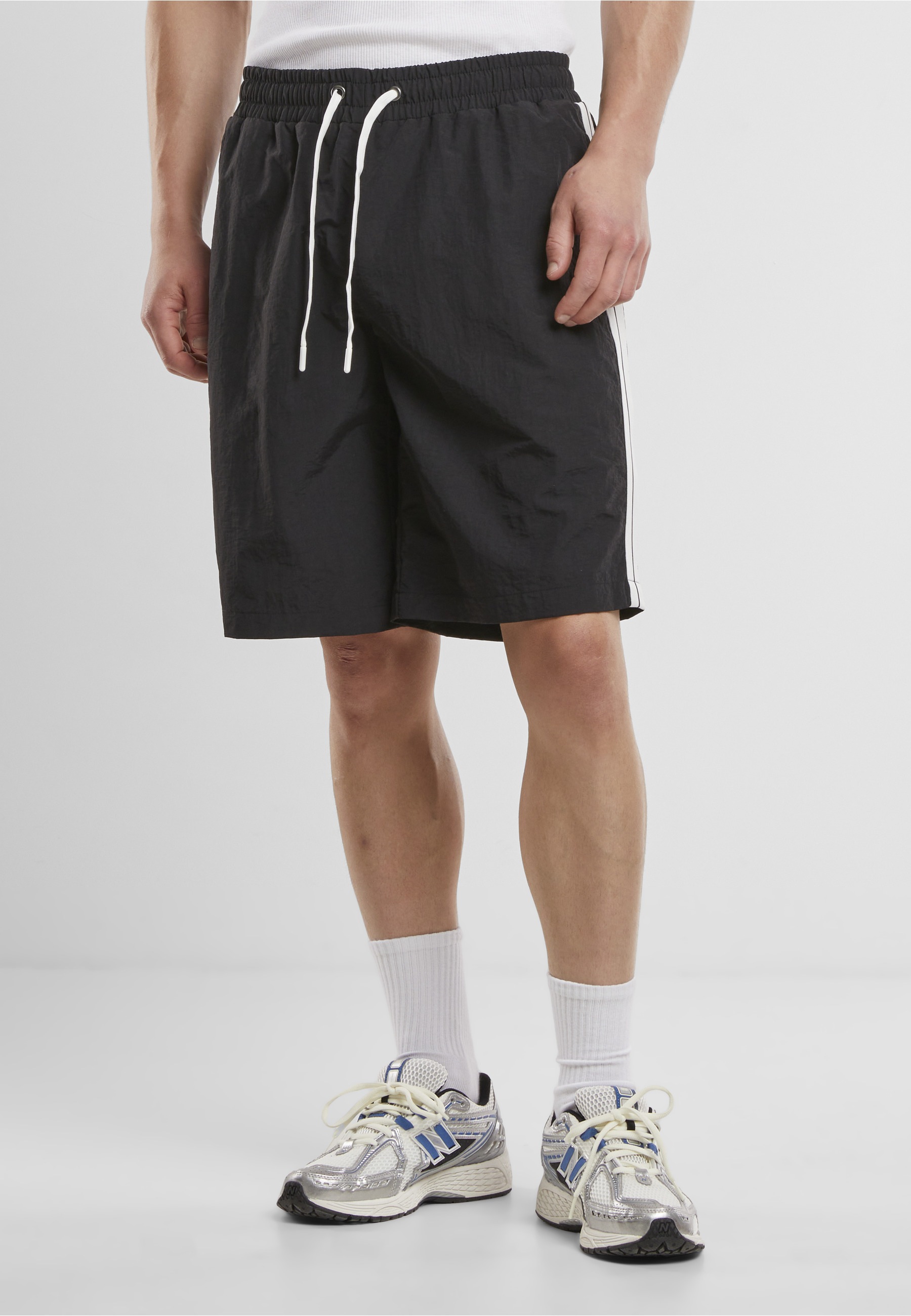 Thumbnail - URBAN CLASSICS Badeshorts "Urban Classics Board Shorts With Patched Stripe"