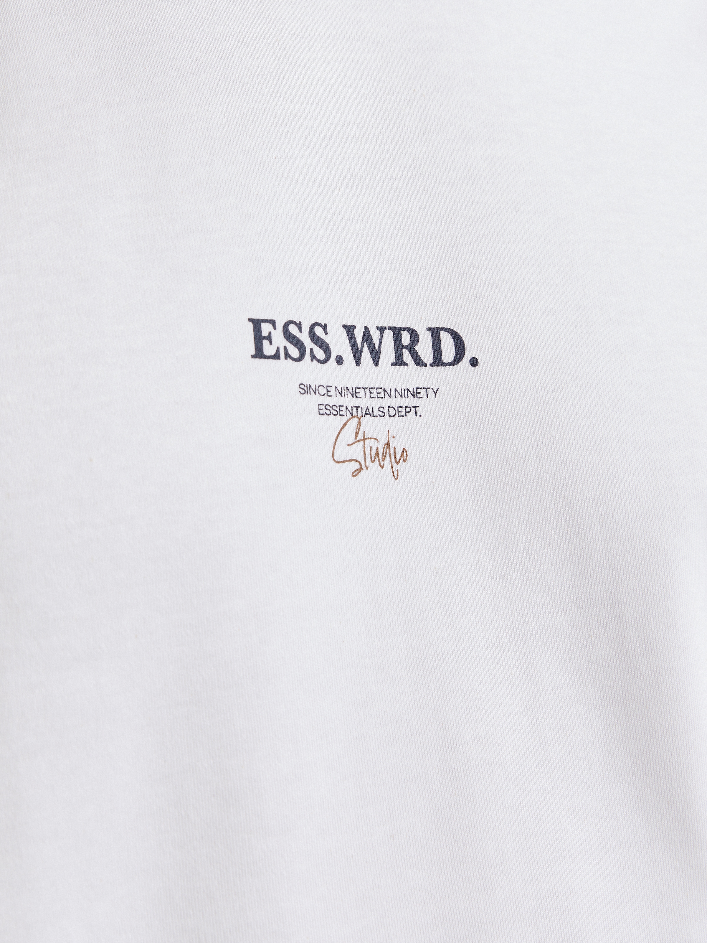 Jack & Jones Rundhalsshirt »JJEURBAN EDGE STUDIO TEE SS O-NECK NOOS«, mit Front und Back Print