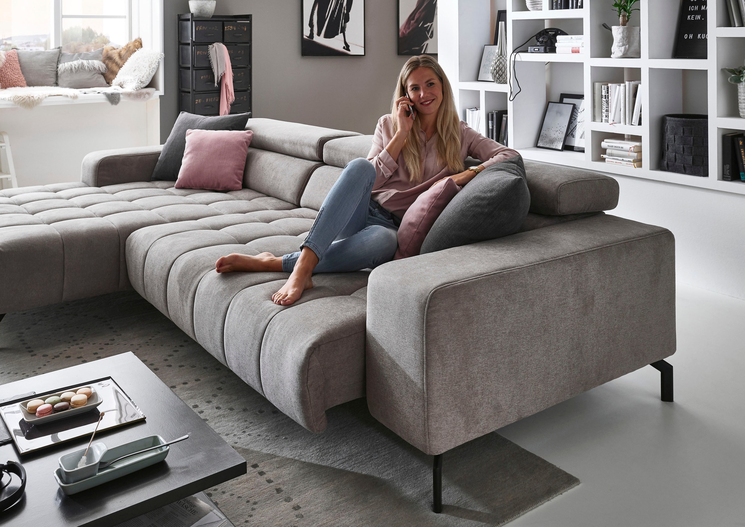 Die PlanBar Ecksofa »MP-IN18022 L-Form«, mit Kopfteilverstellung & Zierkissen, optional Sitztiefenverstellung