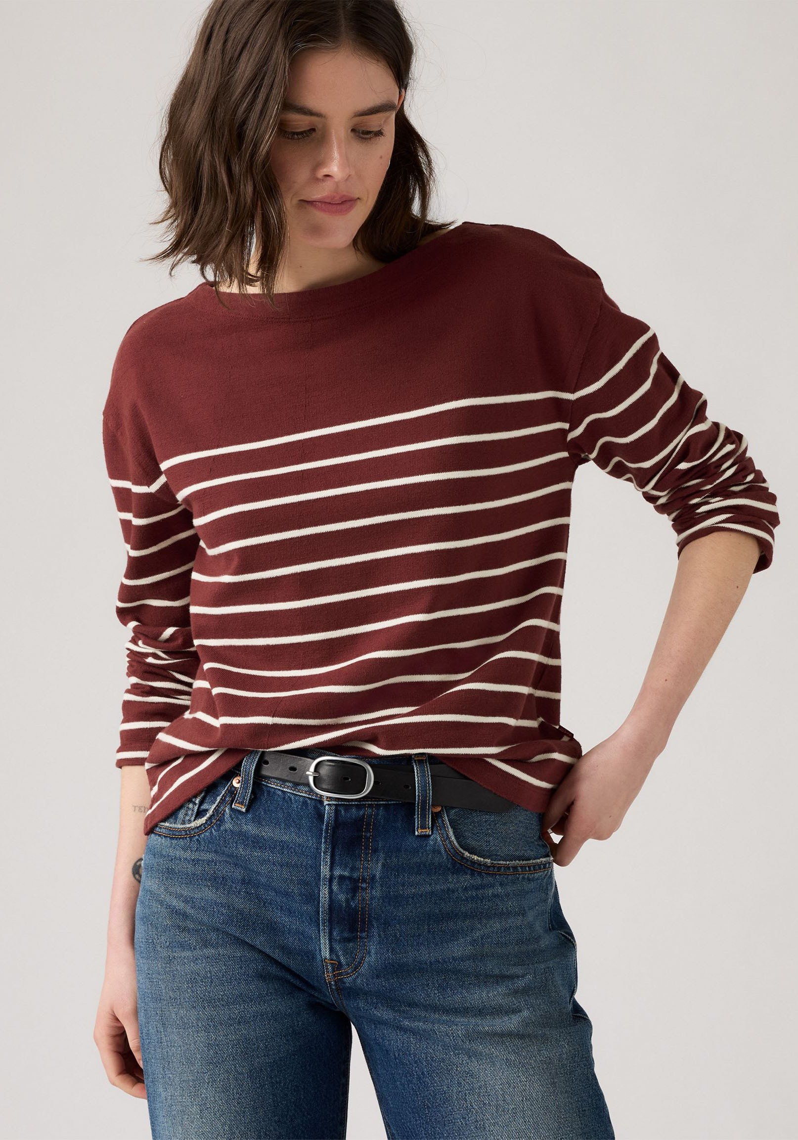Levis Langarmshirt "MARIN STRIPE TOP" Saum mit kurzen Seitenschlitzen günstig online kaufen