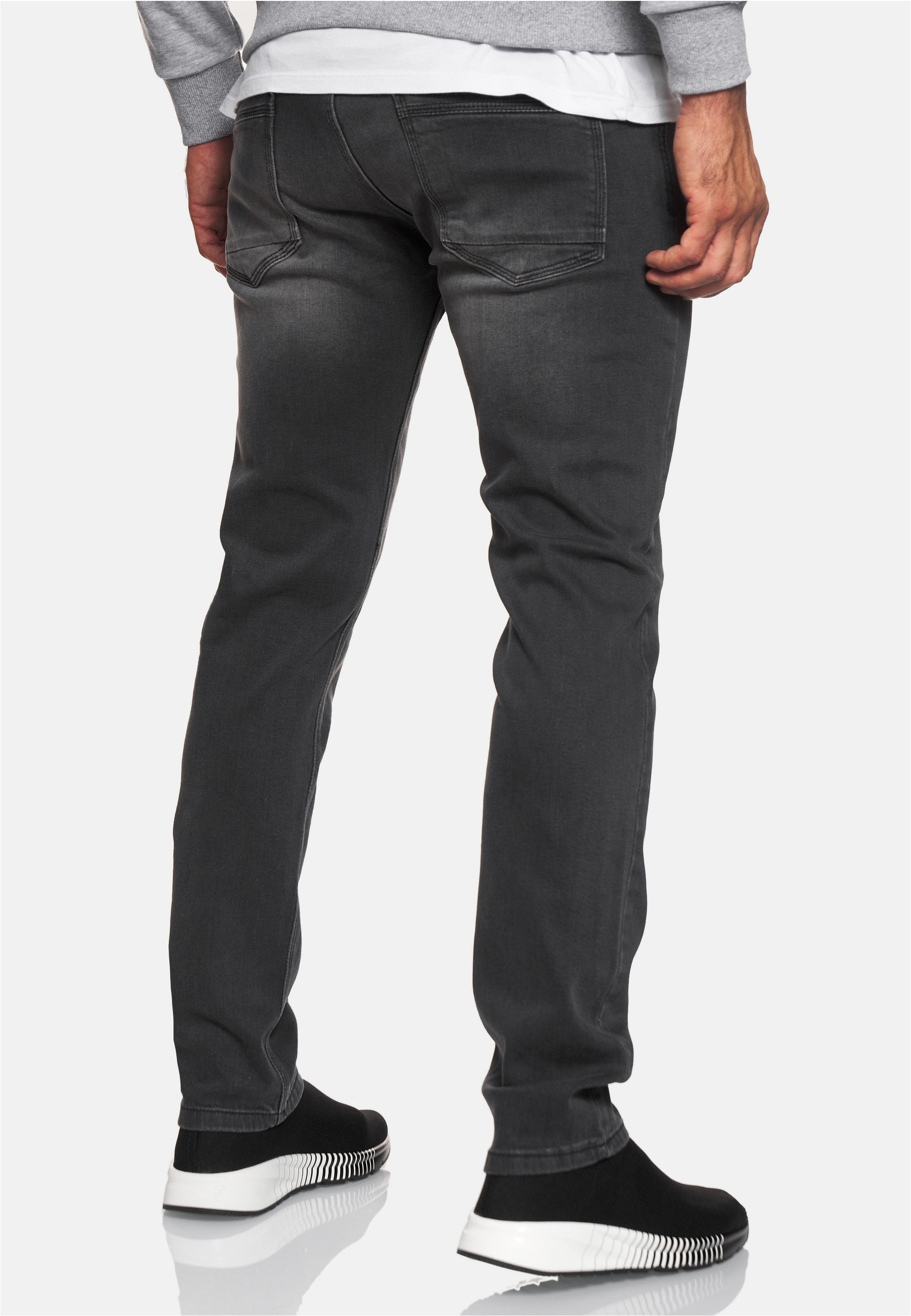 Rusty Neal Straight-Jeans »MELVIN« im klassischen 5-Pocket-Stil