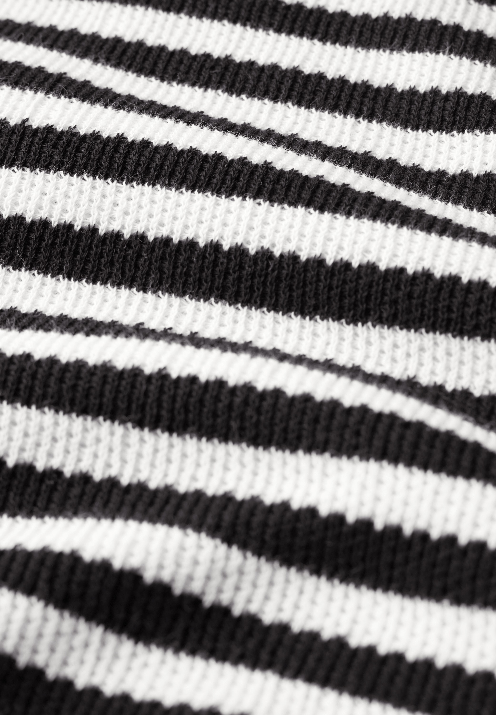 STREET ONE Midikleid, mit Streifenmuster