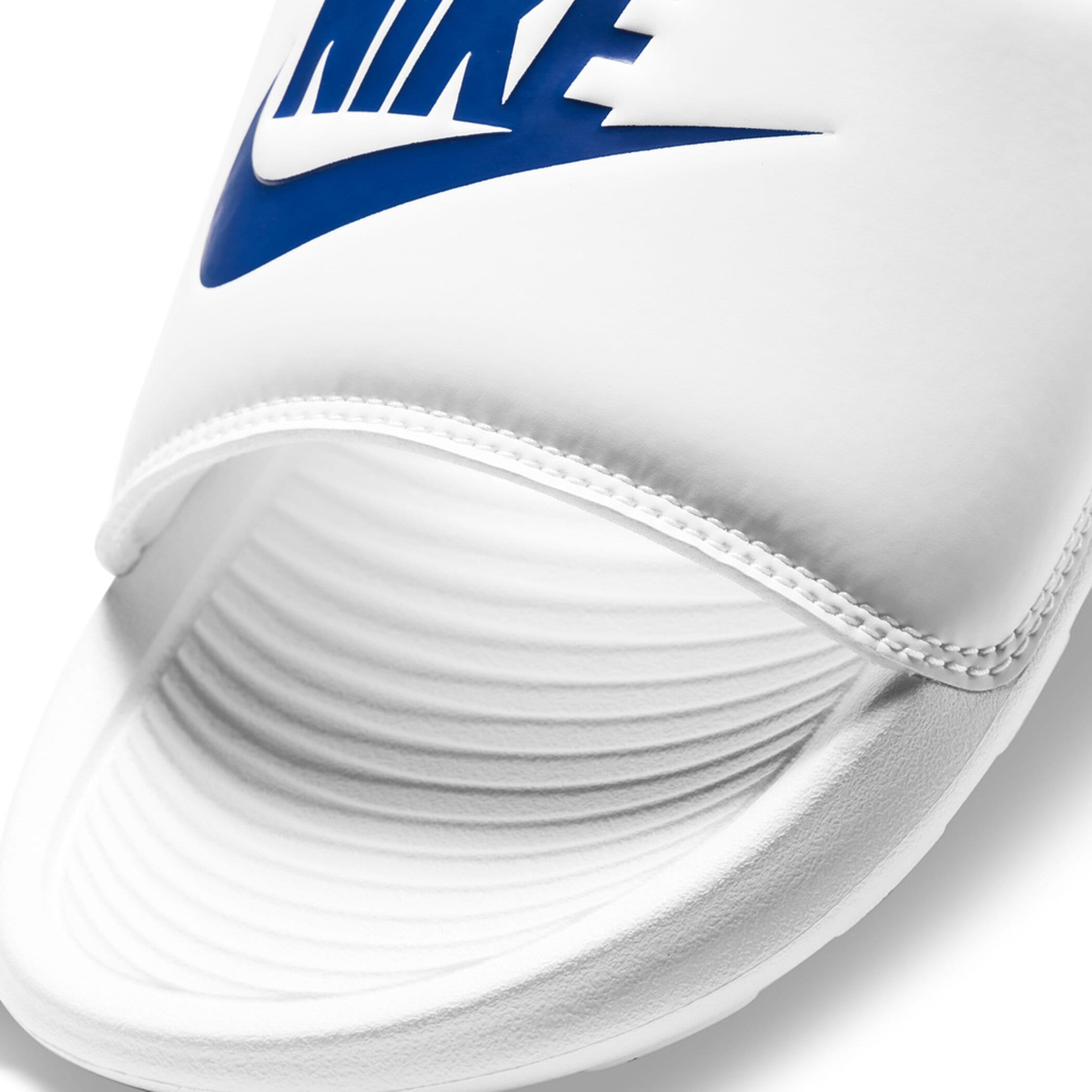 Nike Sportswear Badesandale »VICTORI ONE SLIDE«