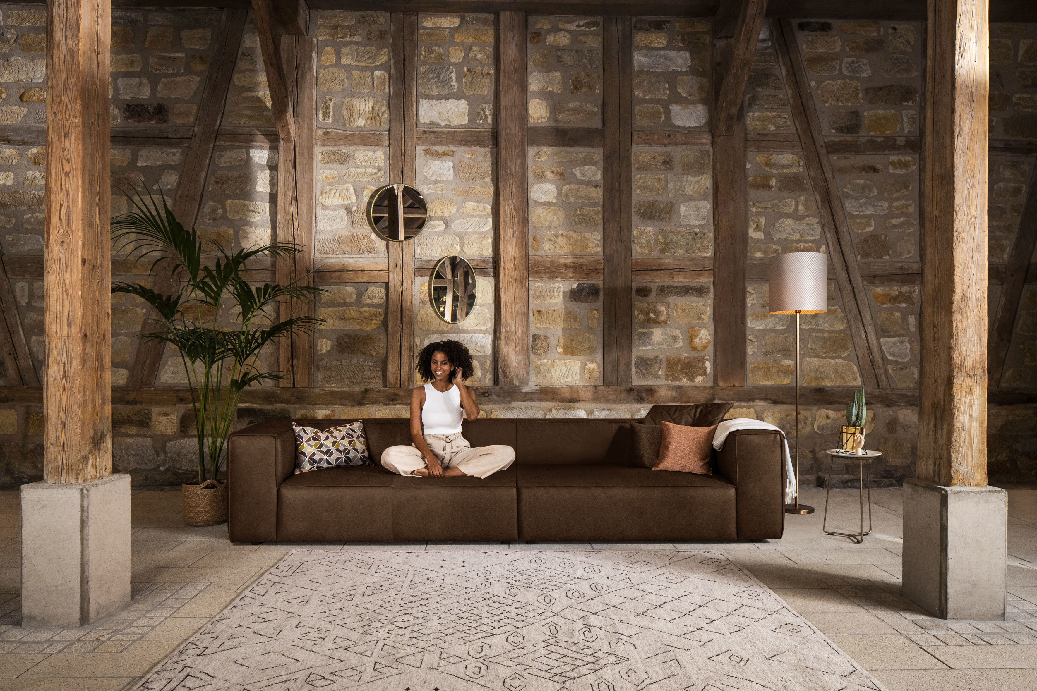 W.SCHILLIG 4-Sitzer "around-the-block Mega Sofa, viel Platz, Breite 300cm, bequem" mit eleganter Biese, mit Federkern