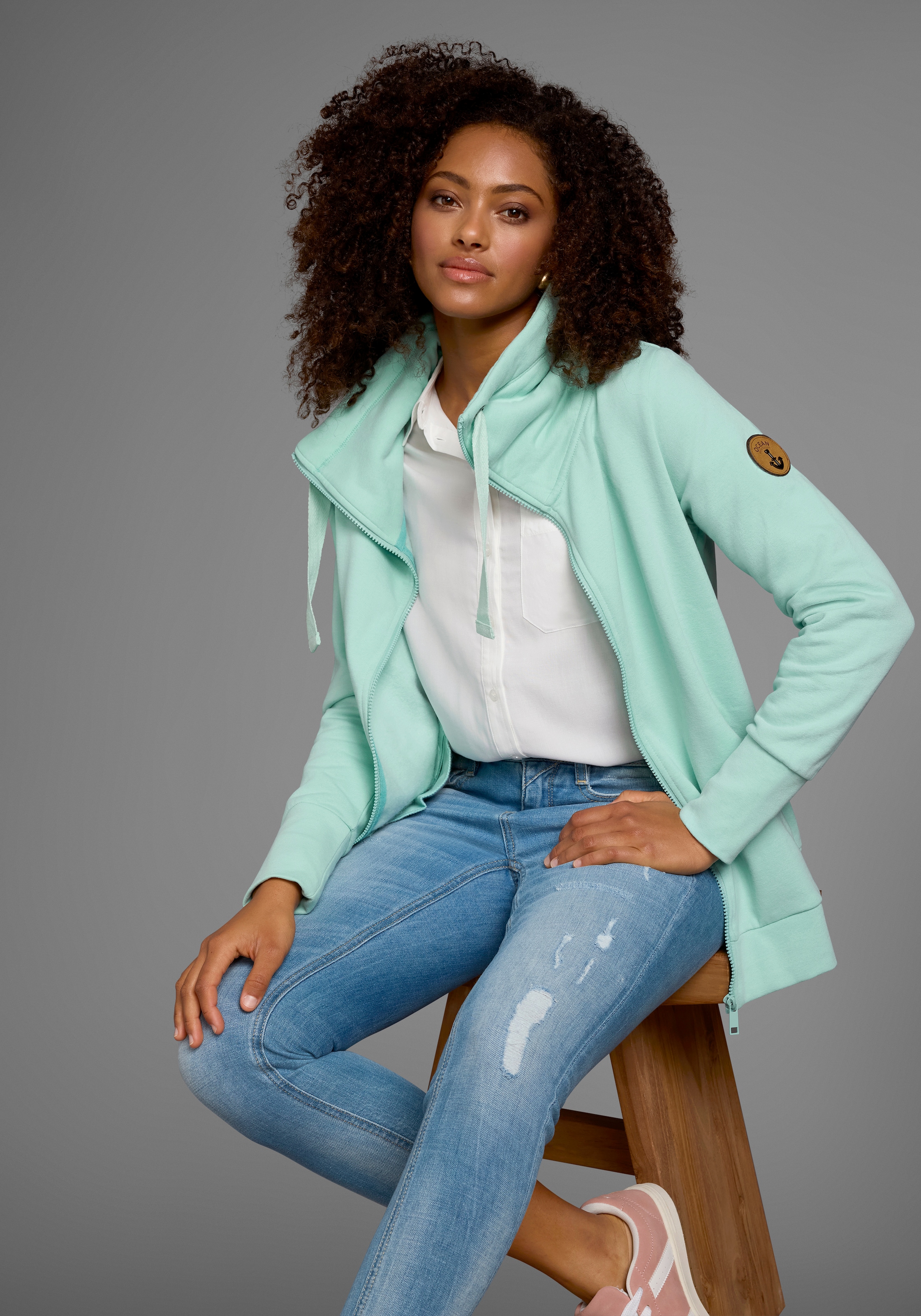 Ocean Sportswear Sweatjacke, mit voluminösem hohem Kragen