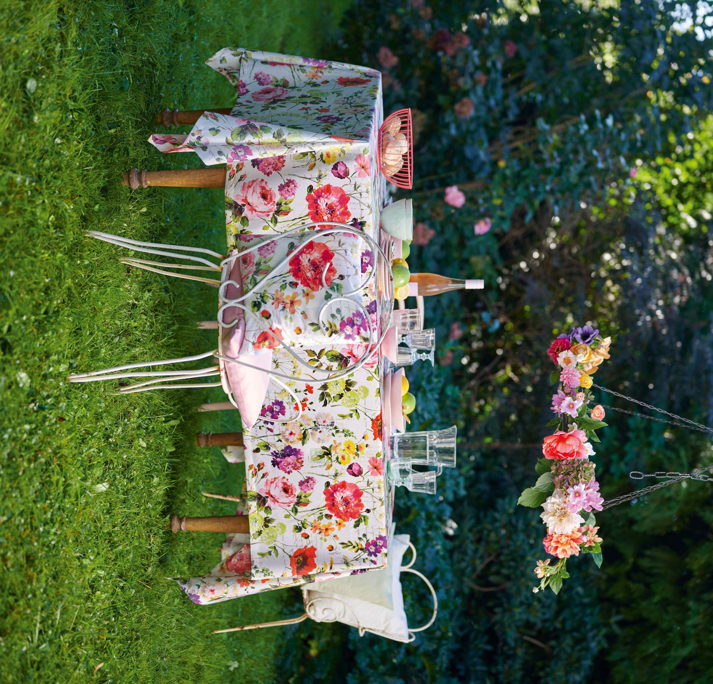 APELT Tischdecke »6850 SUMMERTIME, Sommerdeko, Sommer«, (1 St.), mit Sommerblüten, Digitaldruck, Blüten Motiv