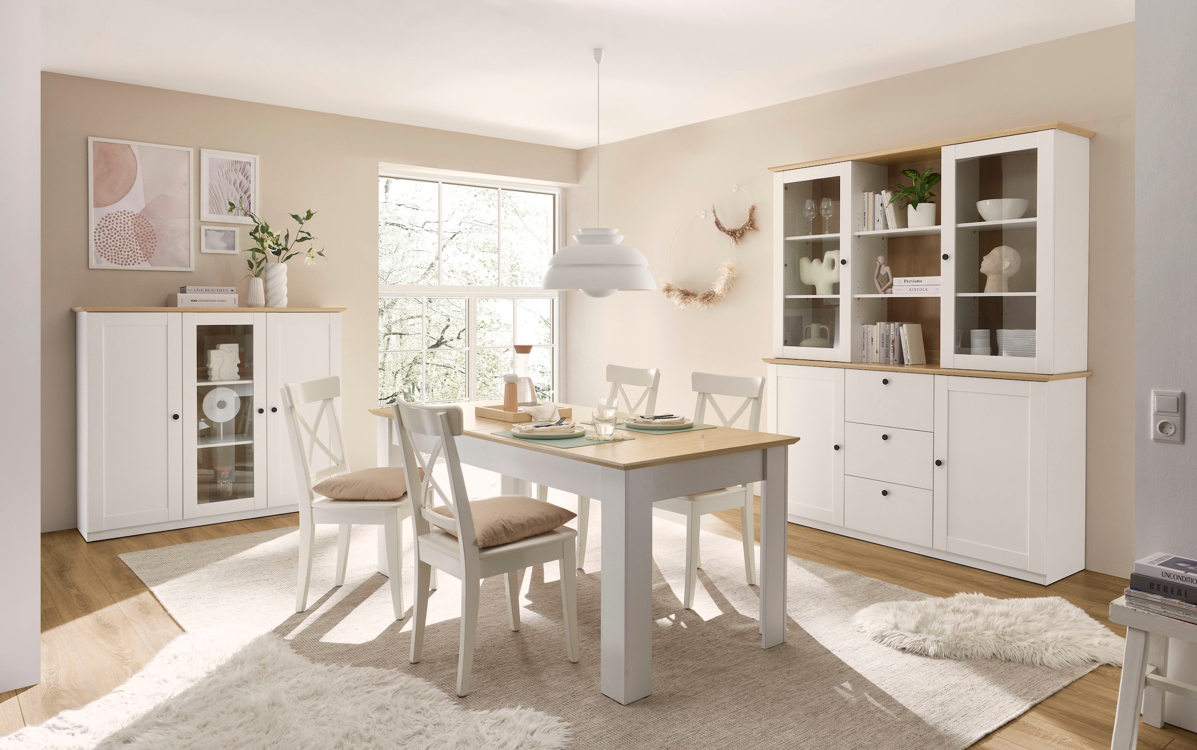 OTTO home Highboard »Brest, Schrank im Landhausstil, Sideboard, zeitloses Stauraumelement« schwarze Metallgriffe, ausreichend Stauraum, Glastür, 139 cm breit