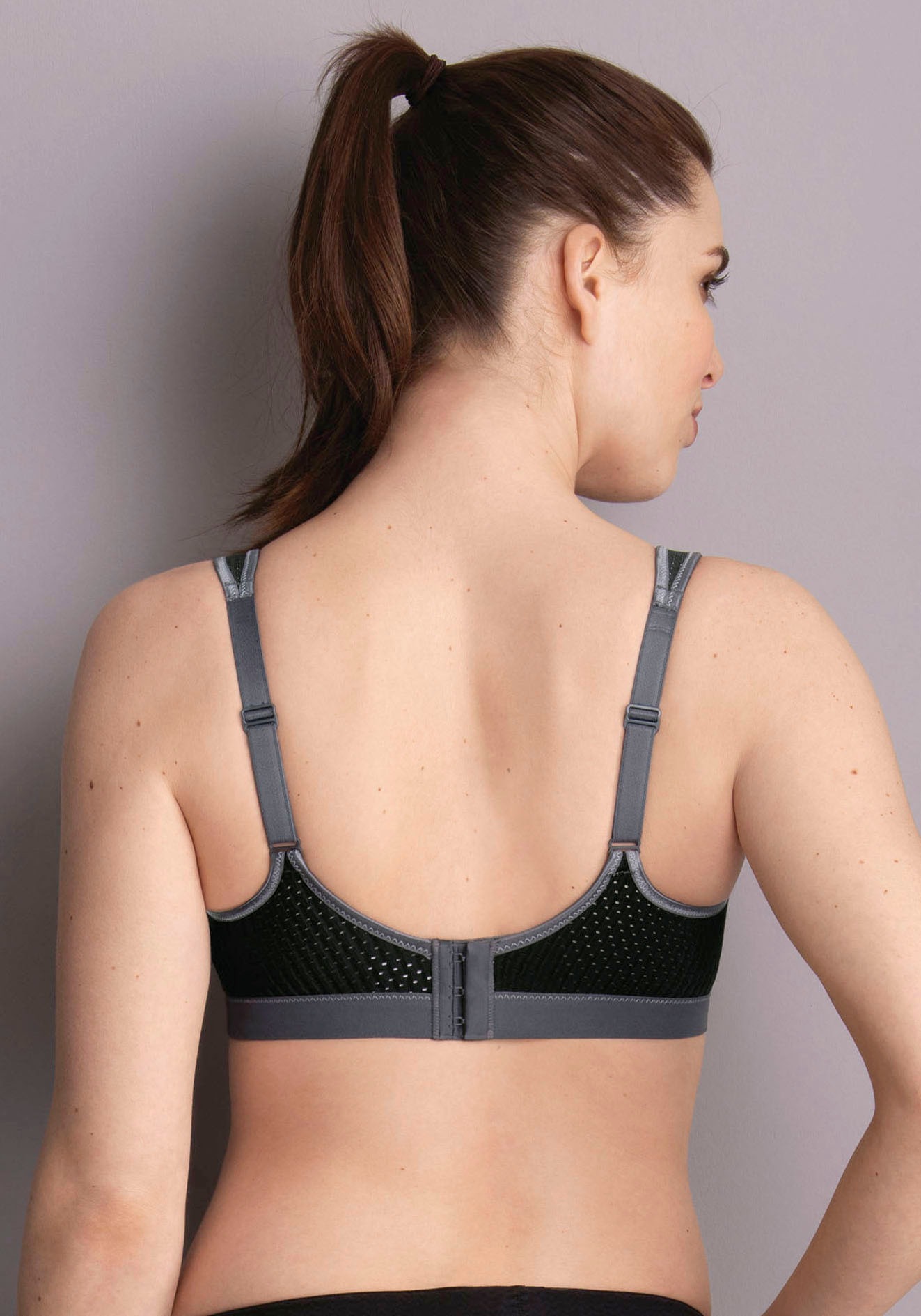 Thumbnail - Anita Active Sport-BH "Performance" Cup A-E, vorgeformte Cups, verstellbare Träger, atmungsaktiv, nahtlos