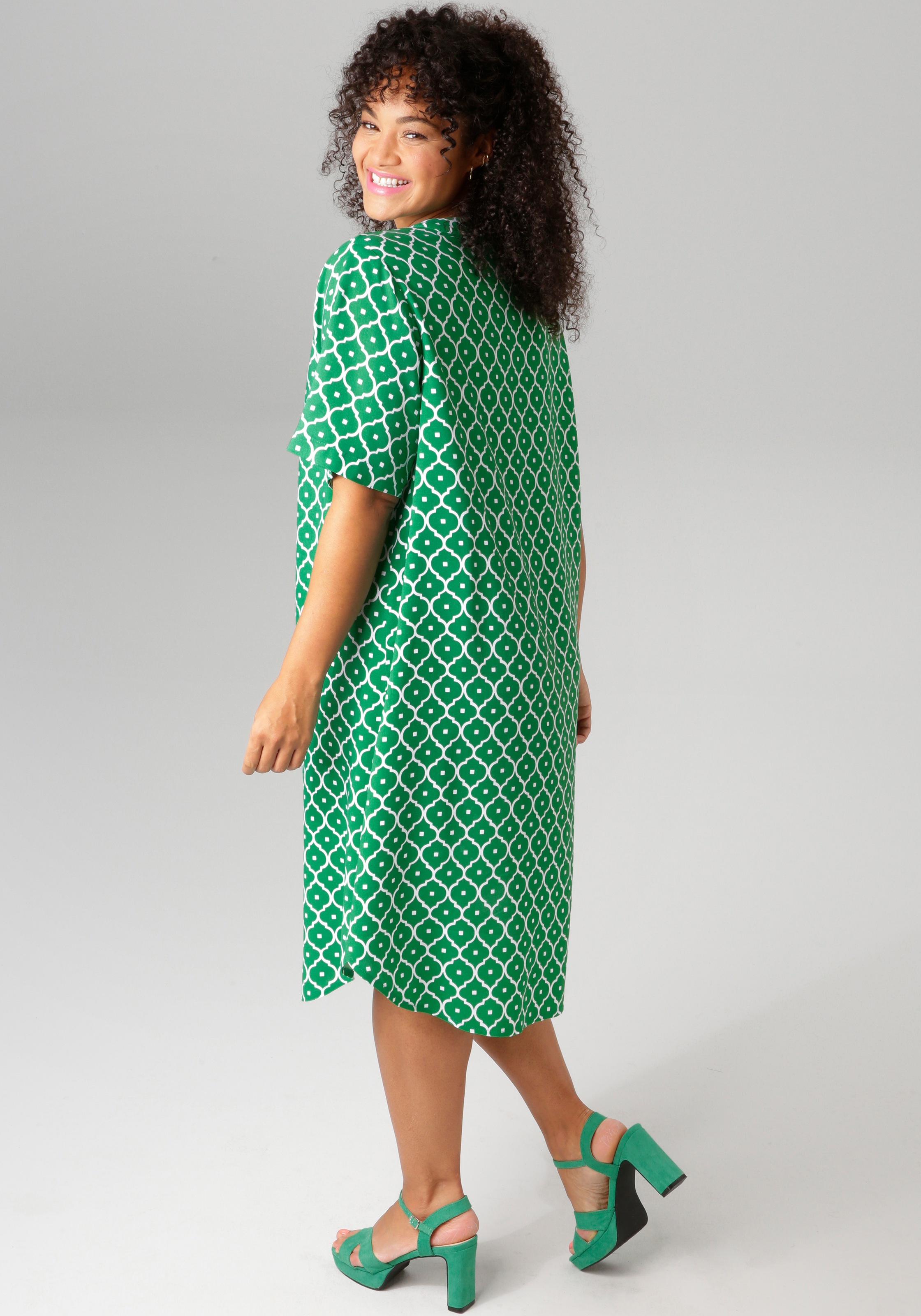 Aniston PLUS Blusenkleid, in trendigen Druck günstig online kaufen