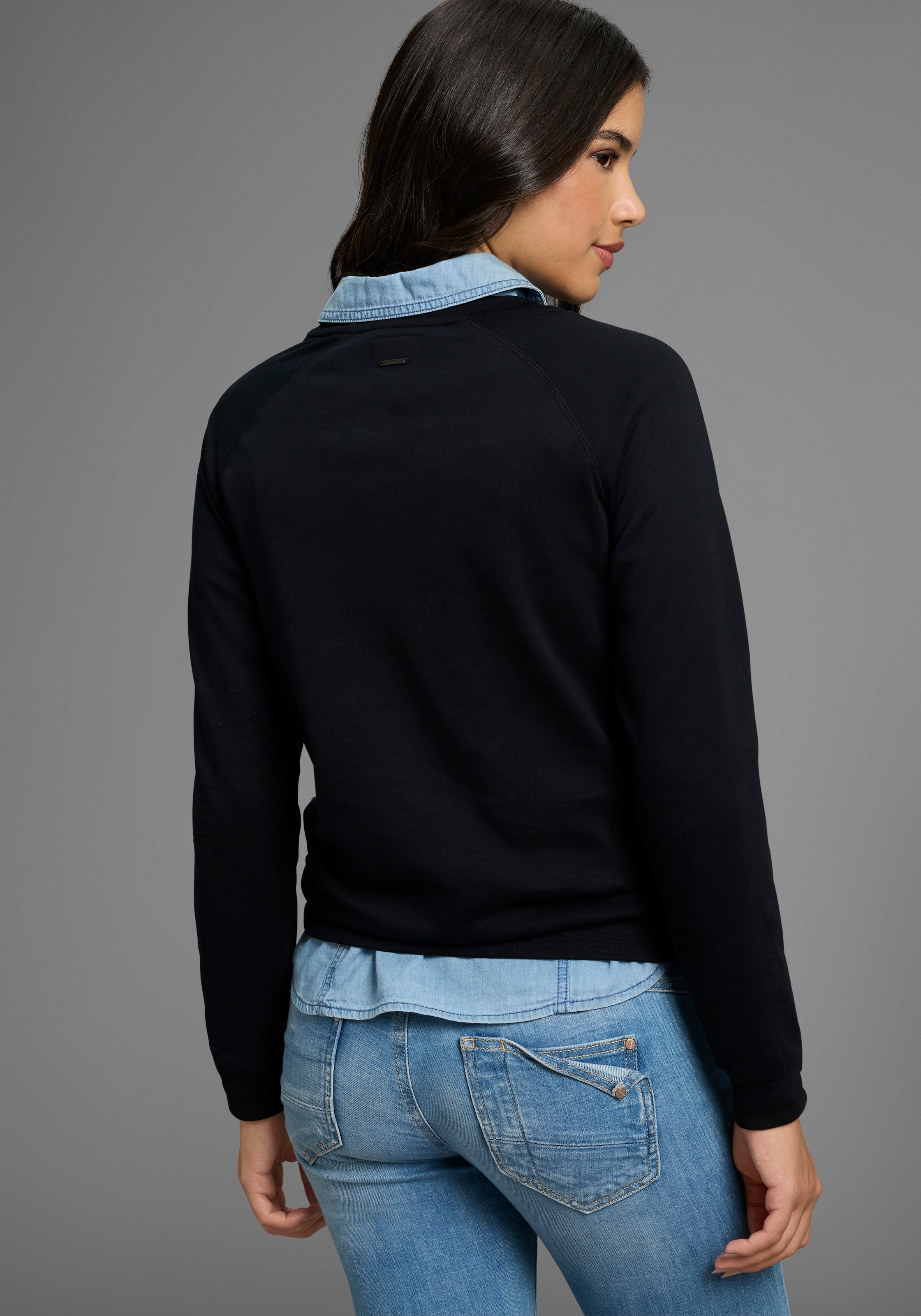 KangaROOS Sweatshirt, Langarm, figurumspielender Schnitt, mit Print, Rundhalsausschnitt