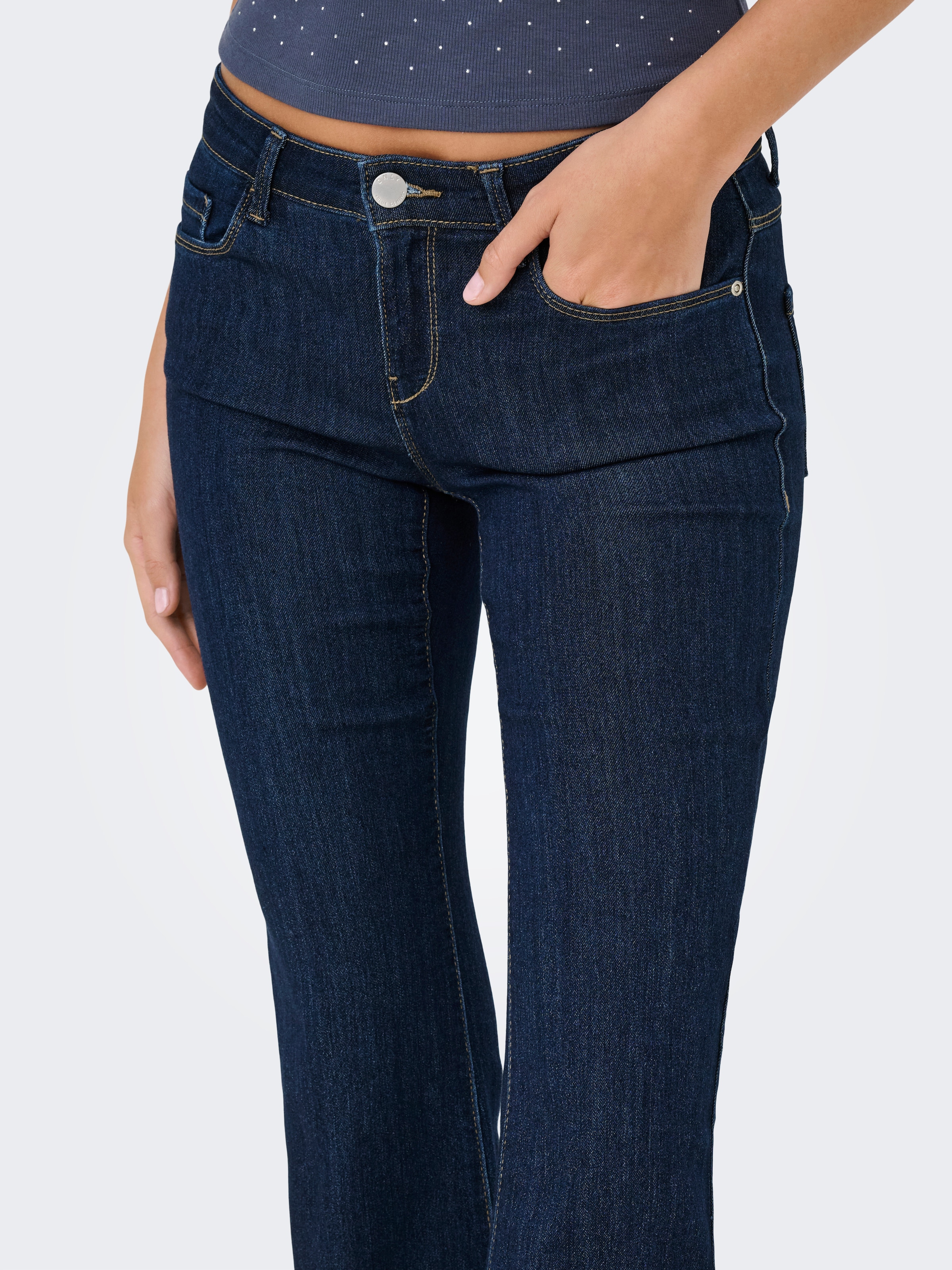 ONLY Bootcut-Jeans »ONLHELLA LOW RETRO FLARED DNM« Viskosemischung, bootcut fit