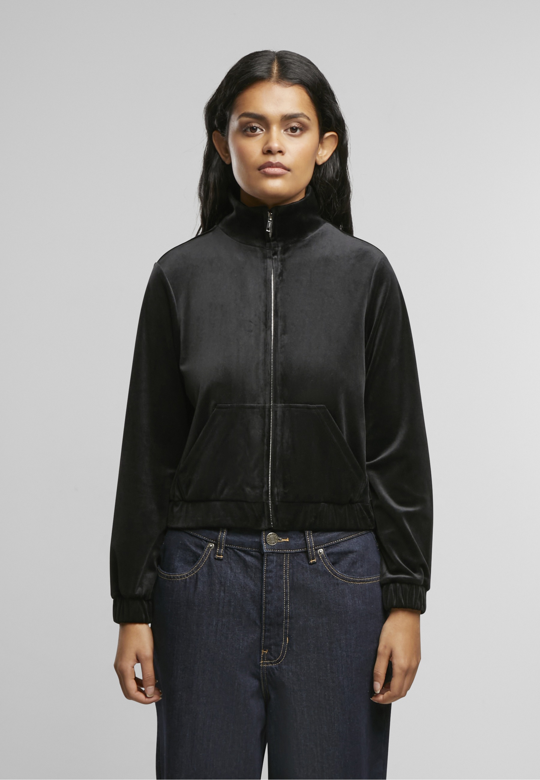 URBAN CLASSICS Allwetterjacke »Urban Classics Ladies Short Velvet Track Jacket« 1 Stk. tlg. ohne Kapuze