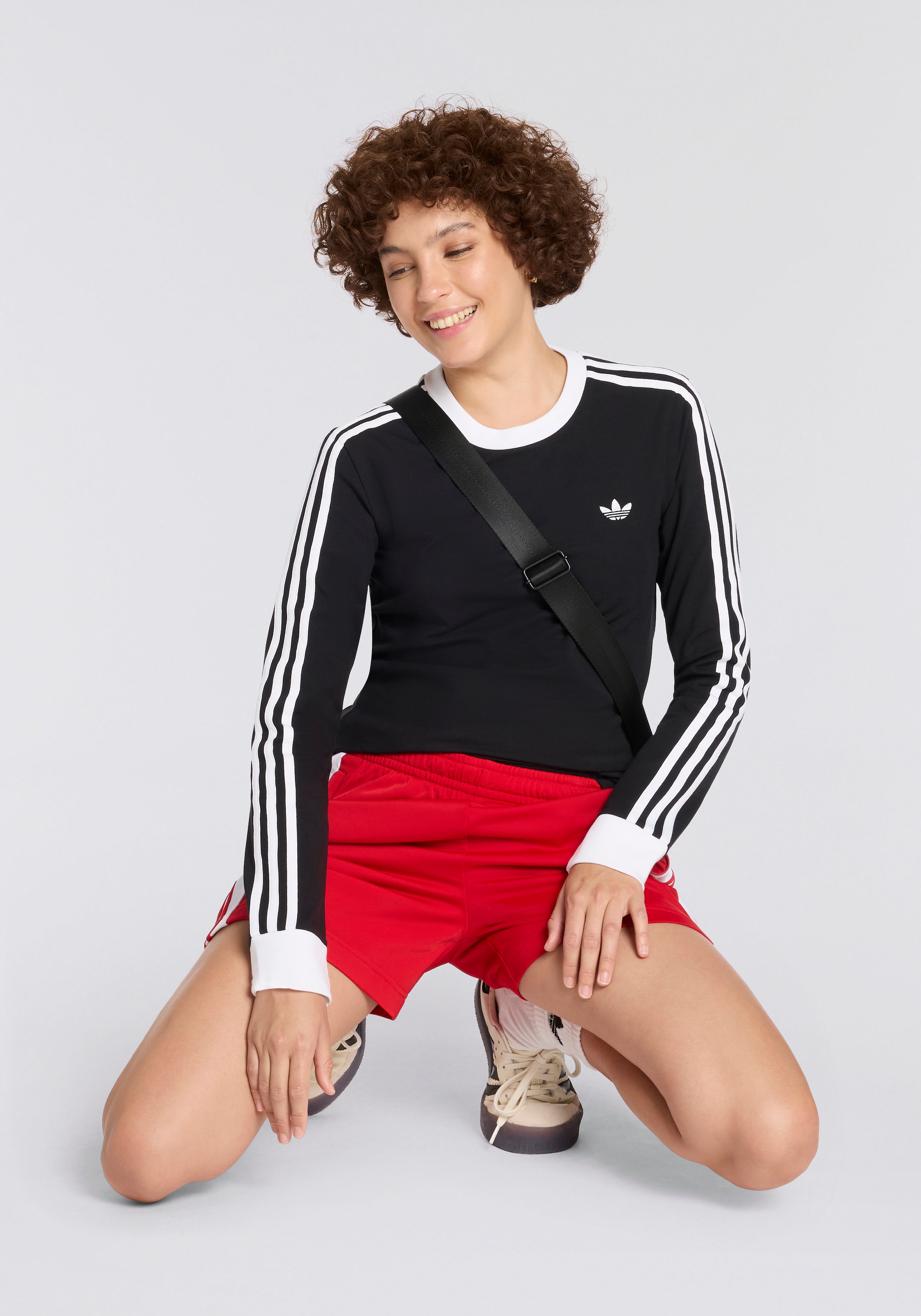 adidas Originals Langarmshirt »3-STREIFEN LANGÄRMLIGES, SCHMAL GESCHNITTEN«