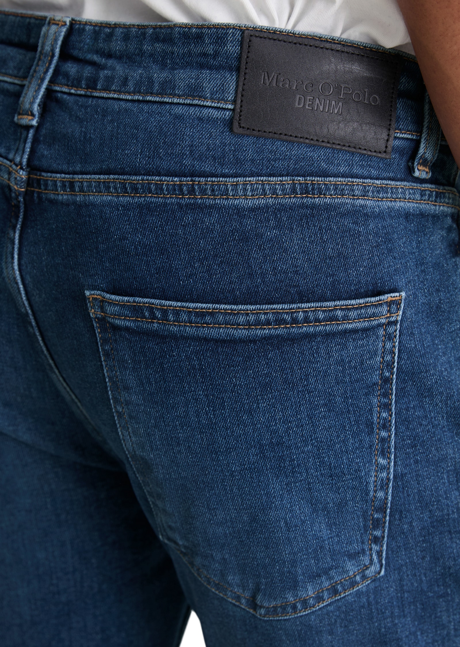 Marc O'Polo DENIM Slim-fit-Jeans »aus hochwertigem Bio-Baumwolle-Mix«