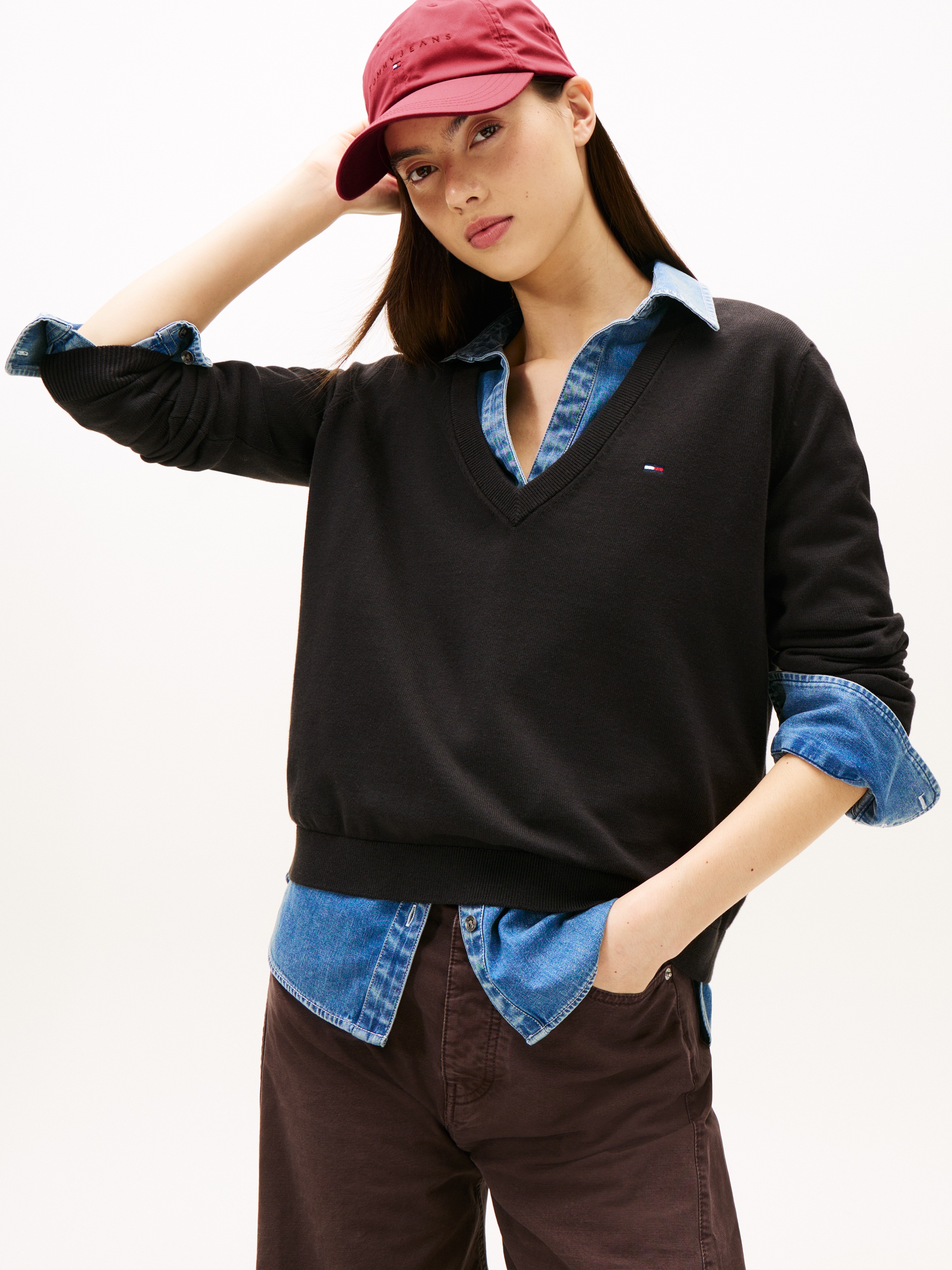 Tommy Jeans V-Ausschnitt-Pullover "TJW ESSENTIAL VNECK SWEATER EXT", mit Lo günstig online kaufen