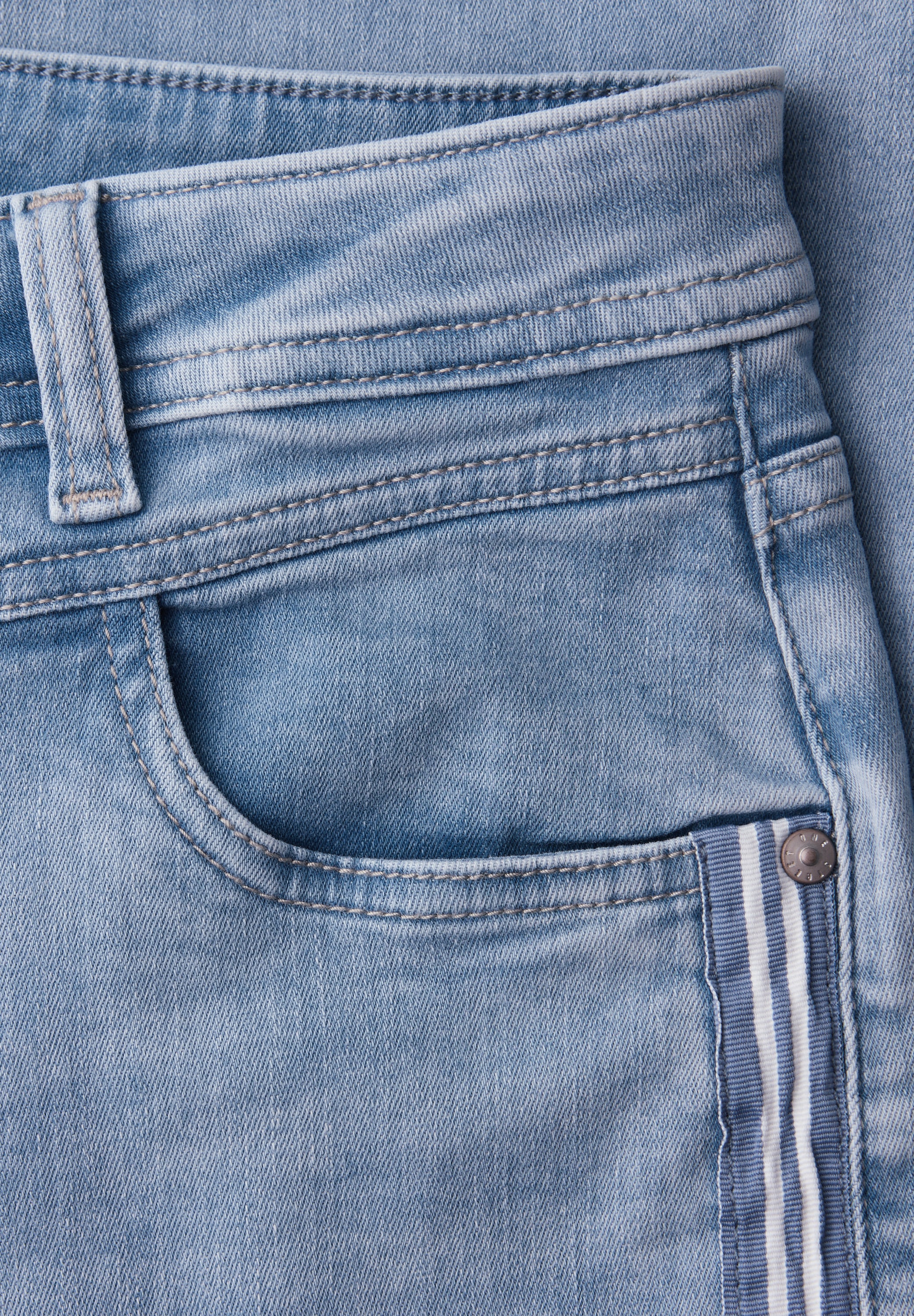 STREET ONE Comfort-fit-Jeans Middle Waist