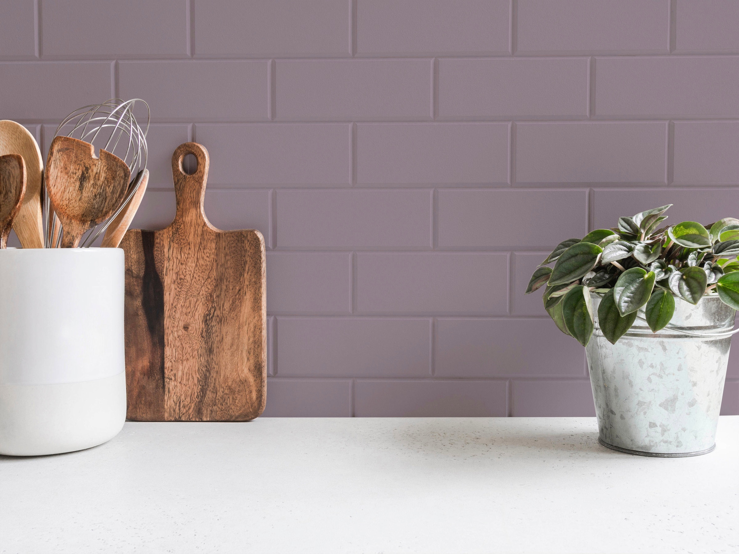 A.S. Création Wand- und Deckenfarbe »Seidenmatt Innenfarbe THE COLOR KITCHEN« für Wohnzimmer Schlafzimmer Flur Küche, versch. Lilatöne