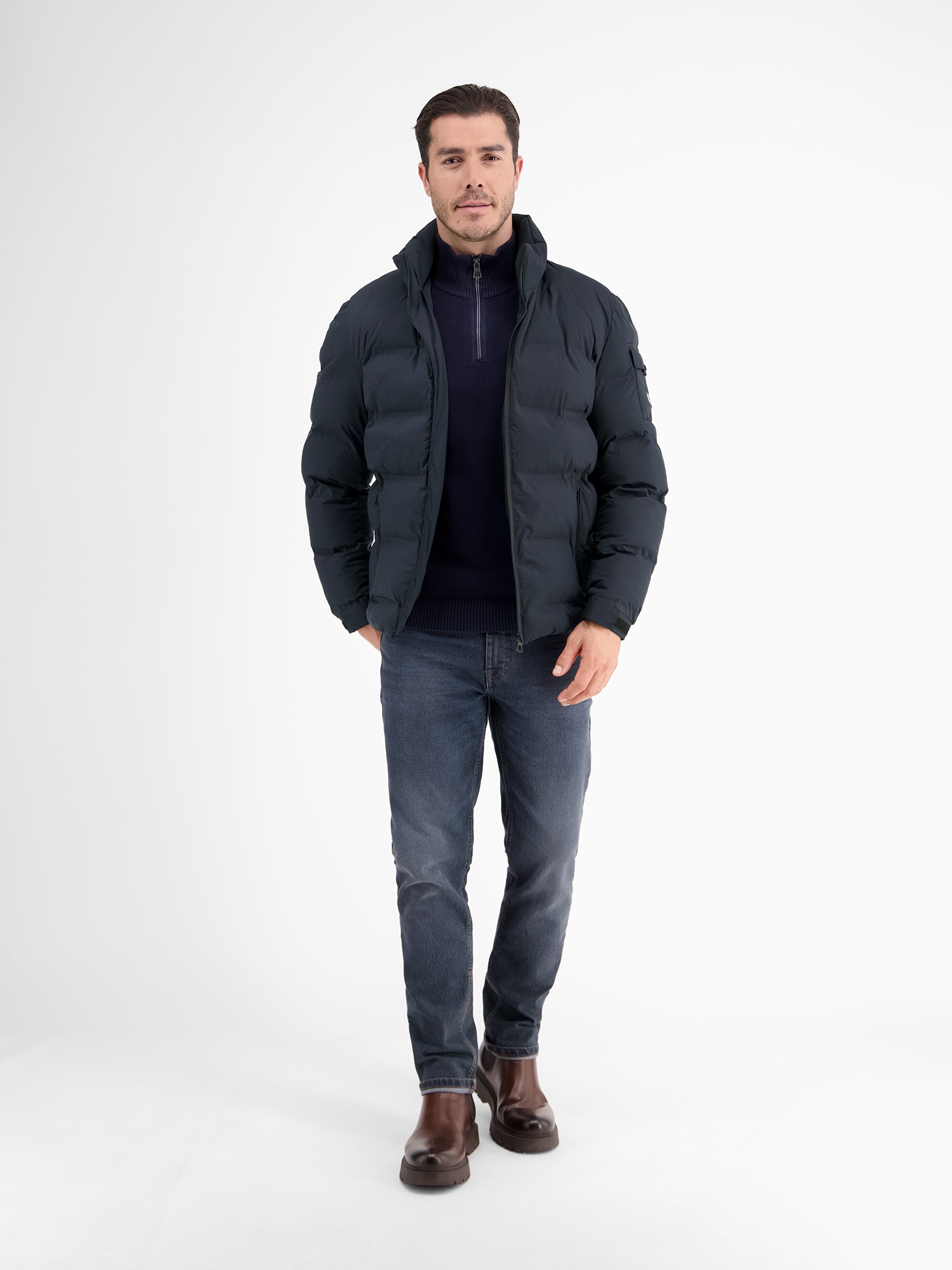 LERROS Steppjacke »LERROS Warm gefütterter Steppblouson mit versteckter Kapuze«, mit Kapuze, Wasser- und windabweisend, atmungsaktiv