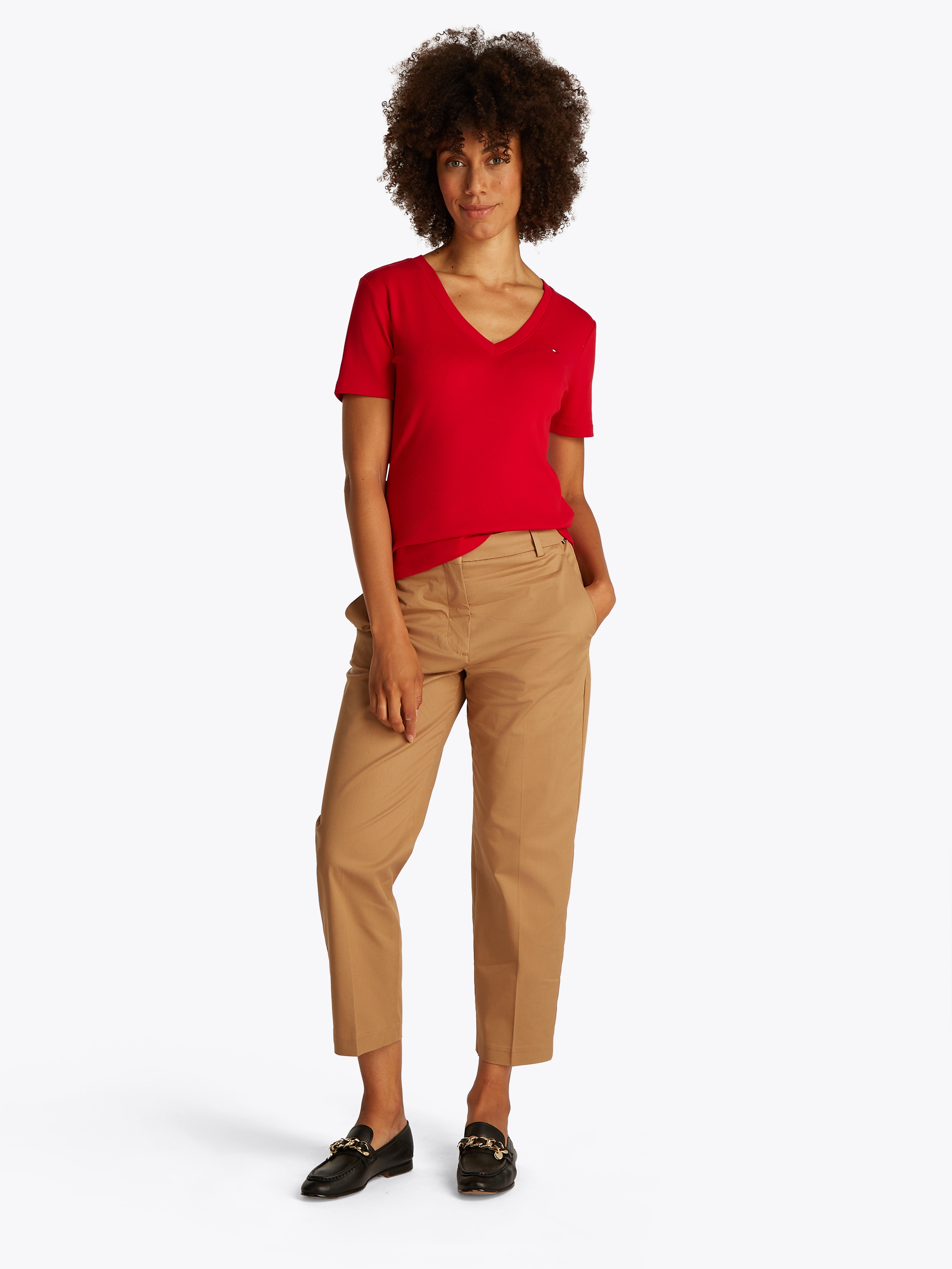 Tommy Hilfiger T-Shirt »SLIM CODY V-NK SS«, mit Logostickerei