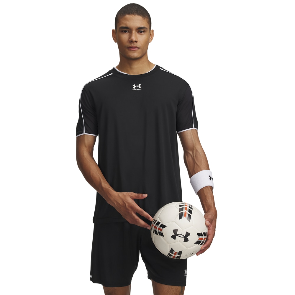 Under Armour Trainingsshirt "UA M CHALLENGER TRAIN SS" für Fußball und Training, mit Mesh-Einsätzen, geruchsregulierend