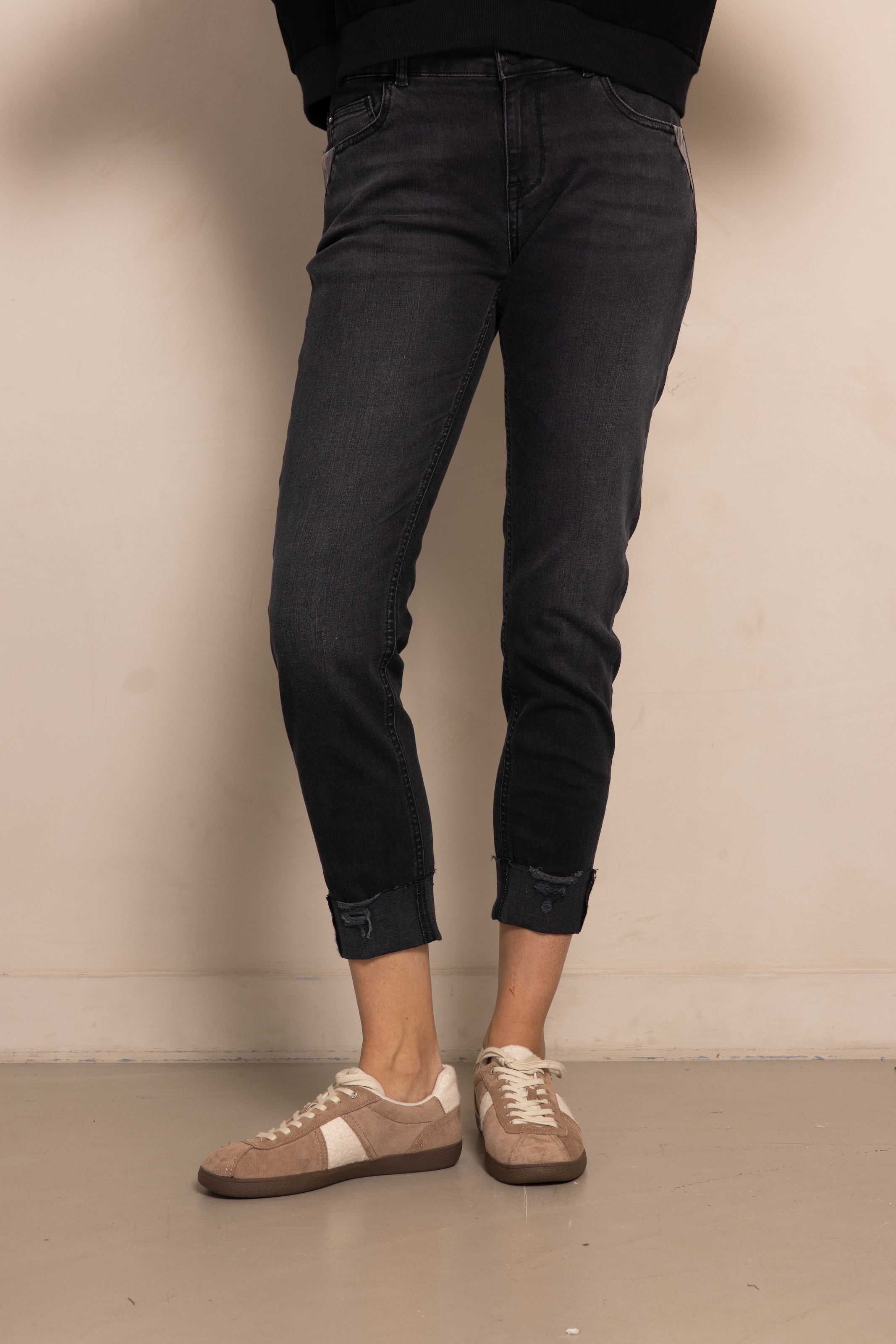 Zhrill Skinny-fit-Jeans »ZHNOVA« mit Eingrifftaschen und Gesäßtaschen, mit Stretch