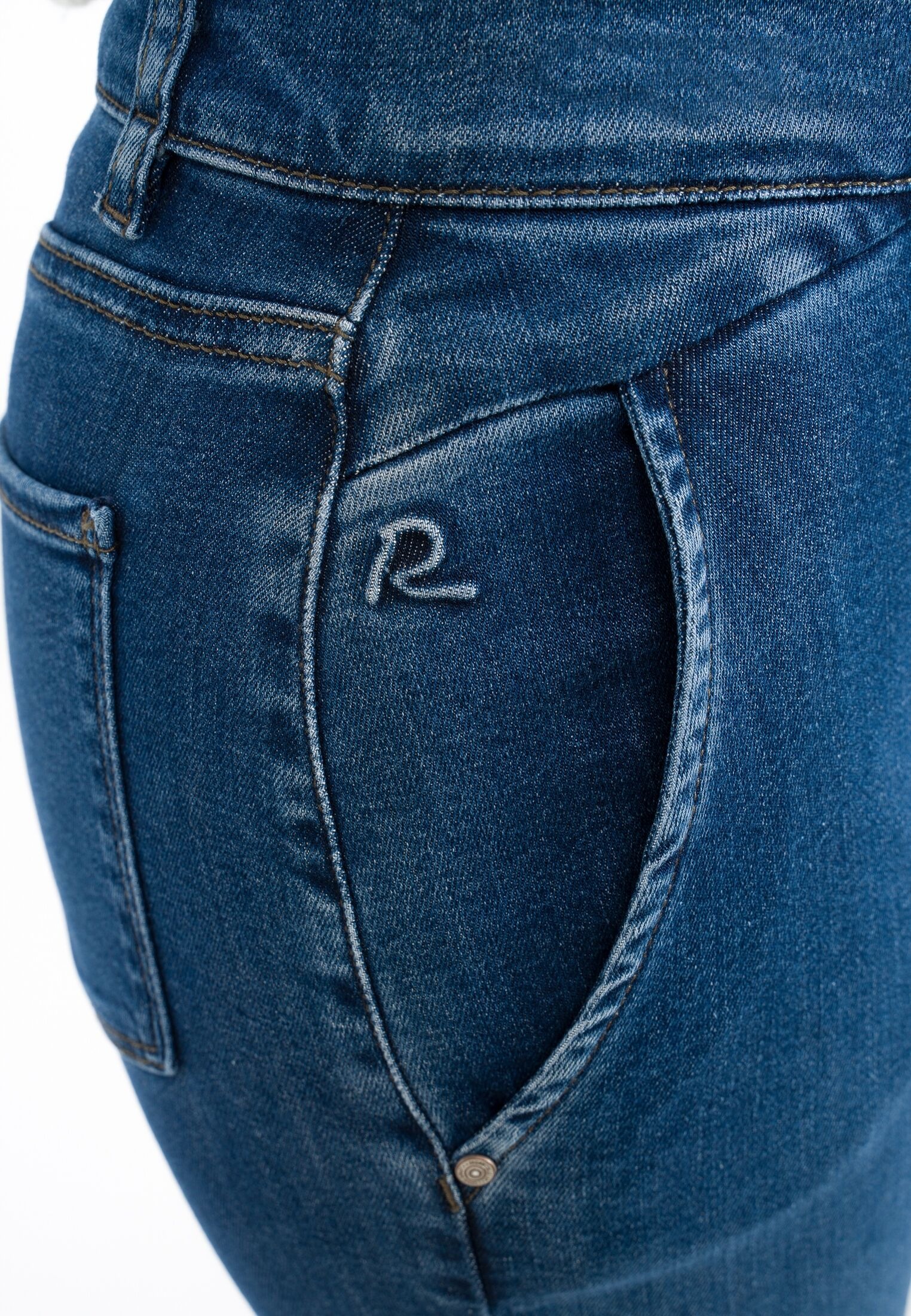 Recover Pants 5-Pocket-Jeans »Finja«, aus Stretch-Denim