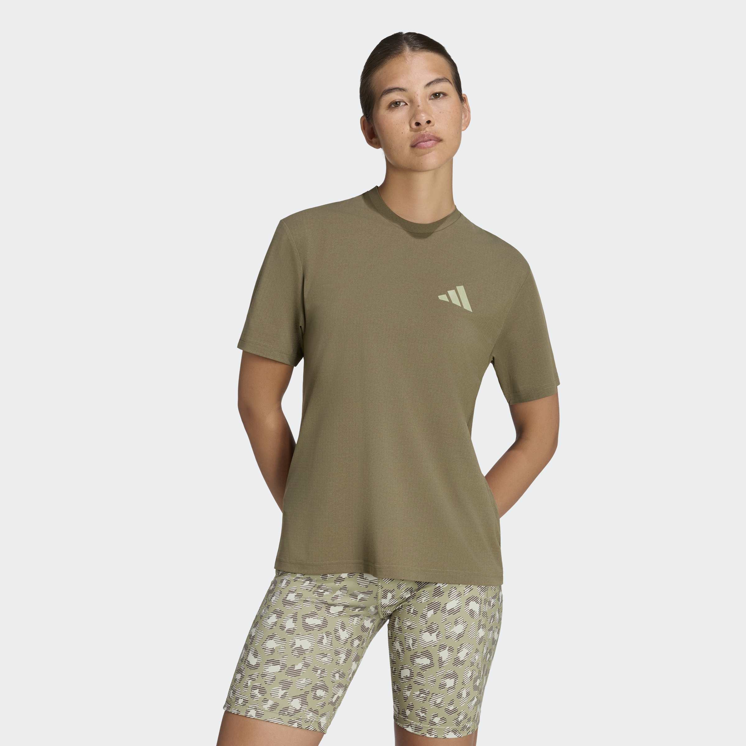 adidas TERREX Funktionsshirt "W MT LOG TECH T" für Sportmode und Outdoormode, mit Rundhalsausschnitt, Kurzarm
