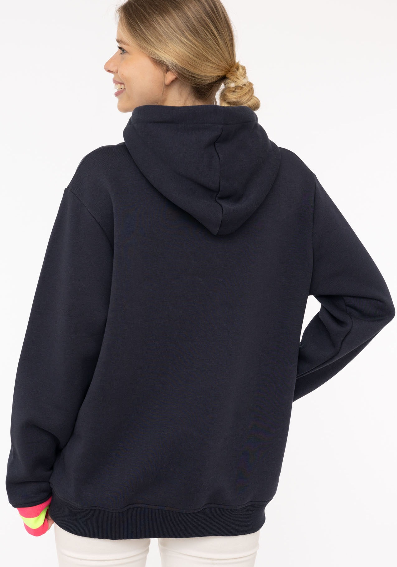 Zwillingsherz Hoodie ""Smile More"", miz fröhlicher Stickerei und Neonbündc günstig online kaufen