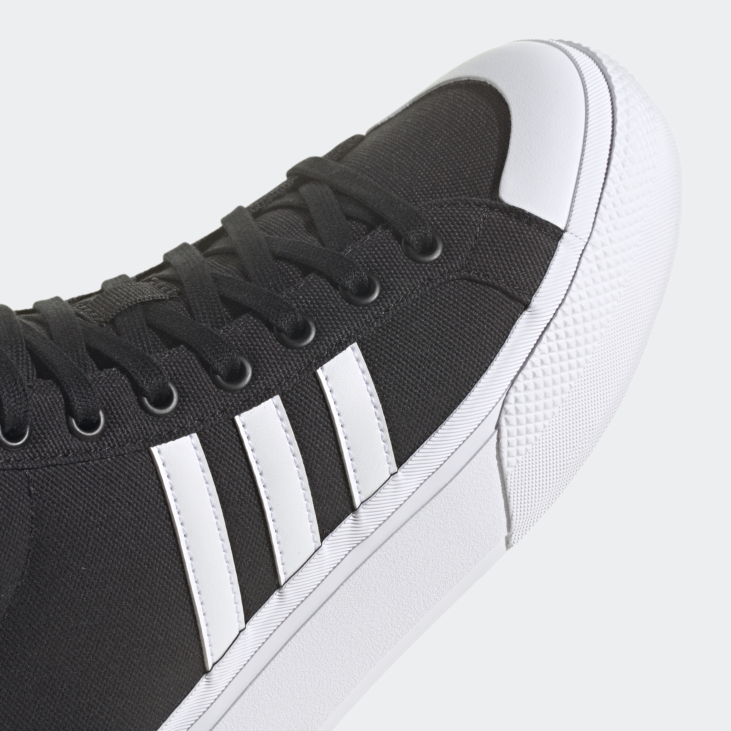 adidas Sportswear Sneaker »BRAVADA 2.0 PLATFORM MID«, Design auf den Spuren des adidas Nizza