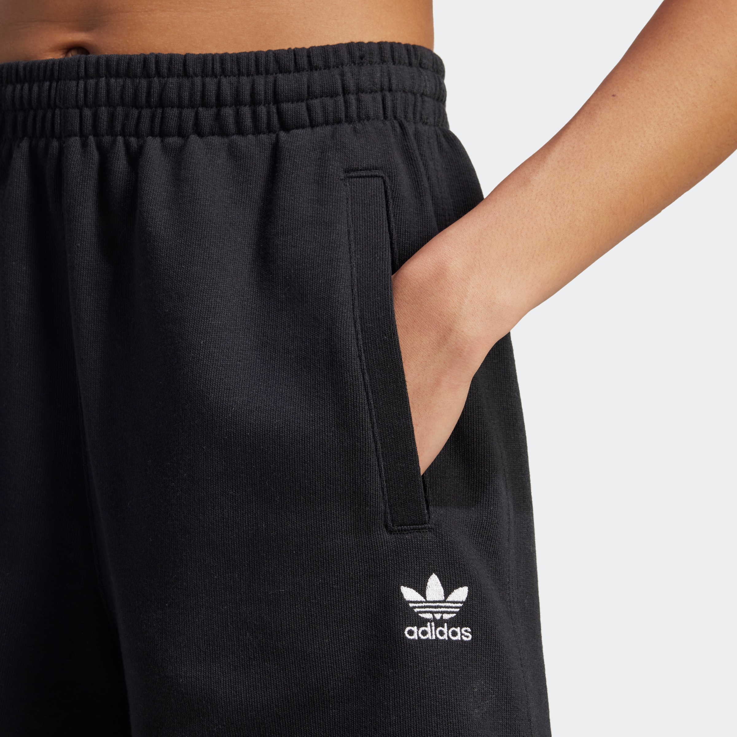 adidas Originals Shorts »ESS SHORTS«, (1 tlg.)