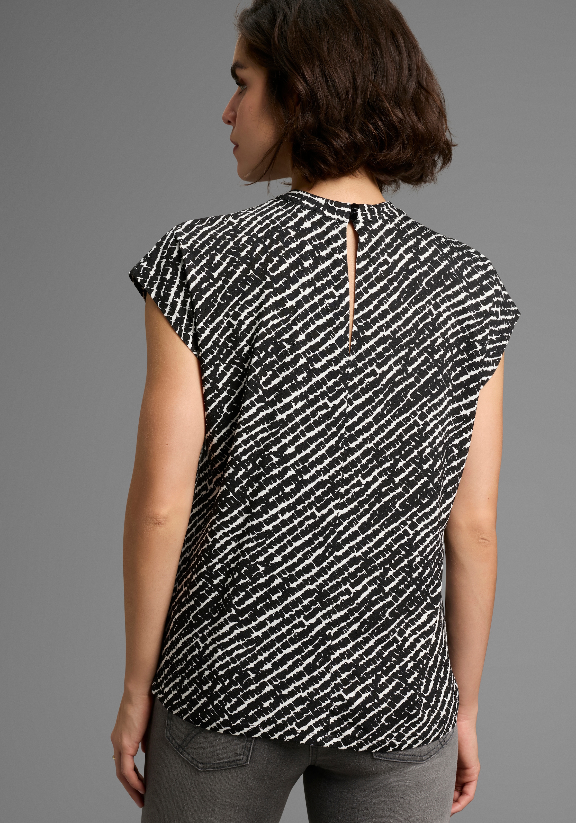 Laura Scott Kurzarmshirt, mit modischem Muster - NEUE KOLLEKTION