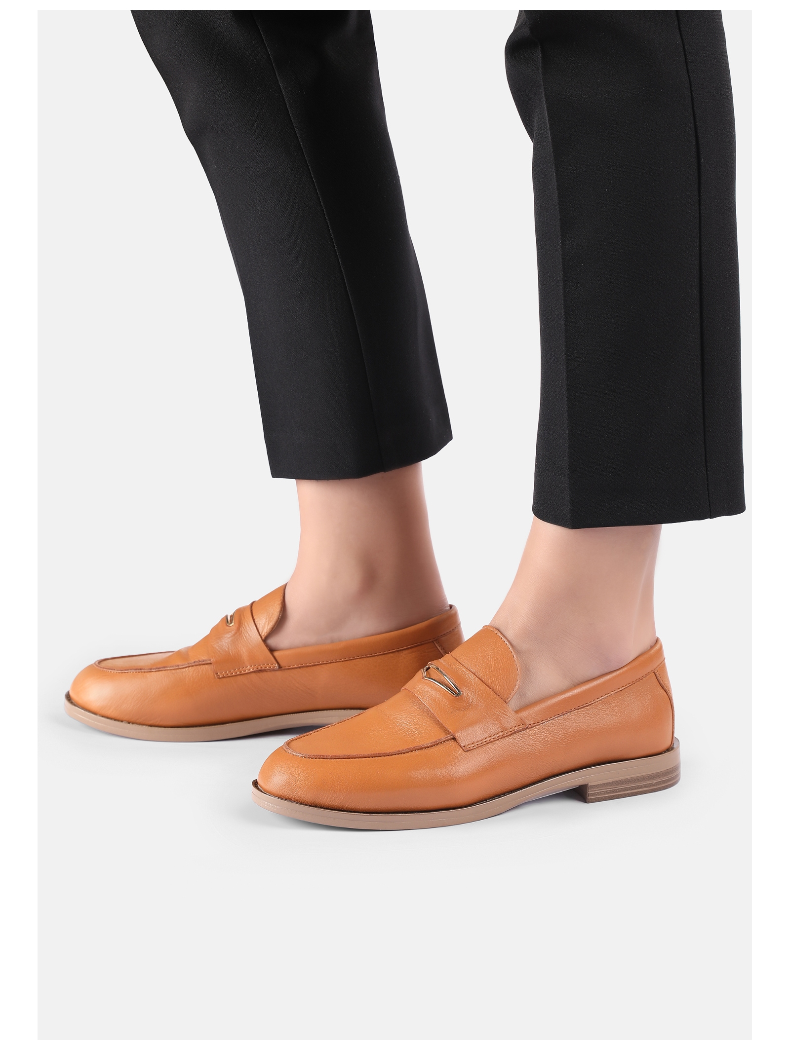 INUOVO Slipper »INUOVO Slipper Leder«