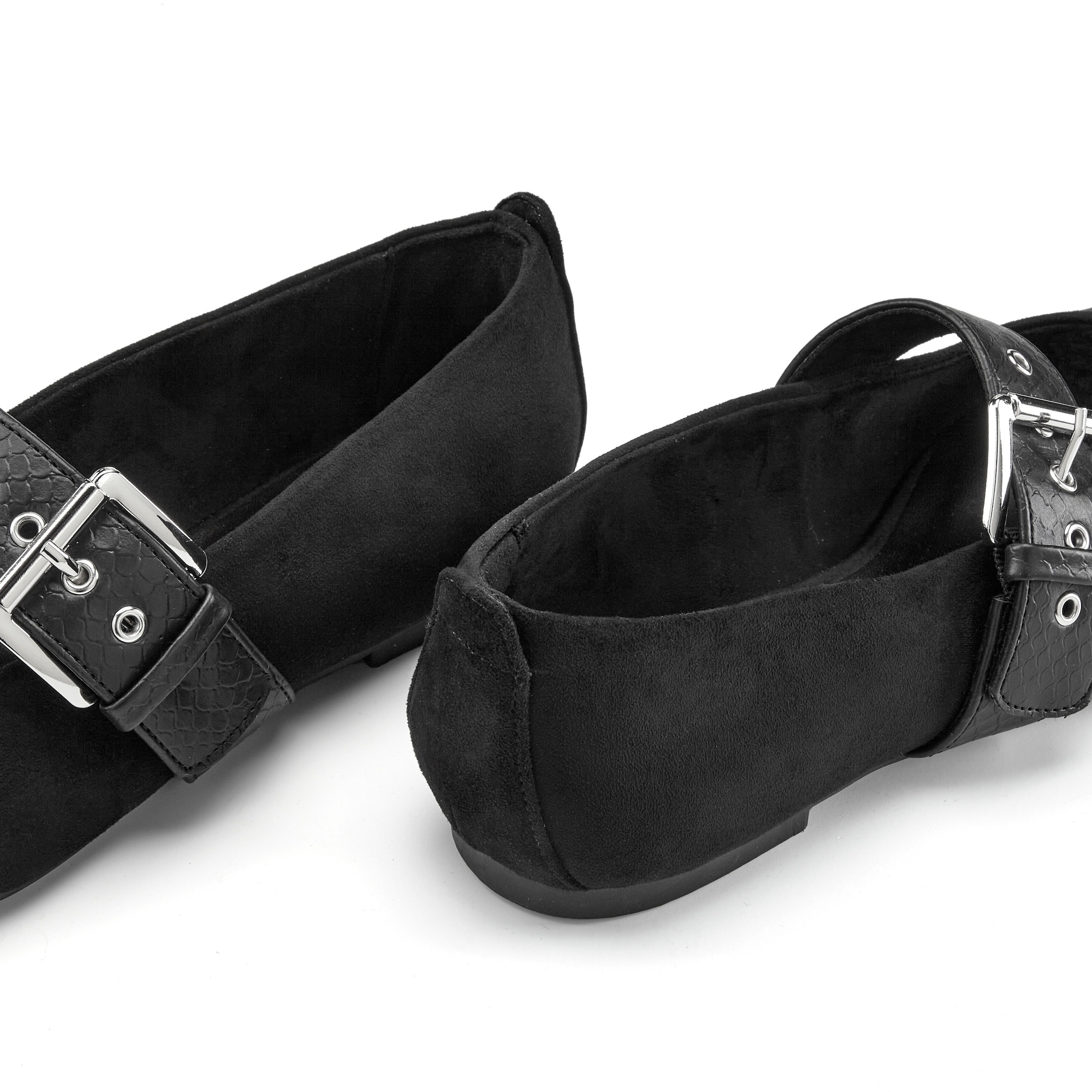 French Connection Mary-Jane-Schuhe »Spangenschuh, Flacher Halbschuh, Riemchenballerina, Schlupfschuh«  mit feiner Velours-Optik, spitzer Zehenkappe und silberner Schnalle