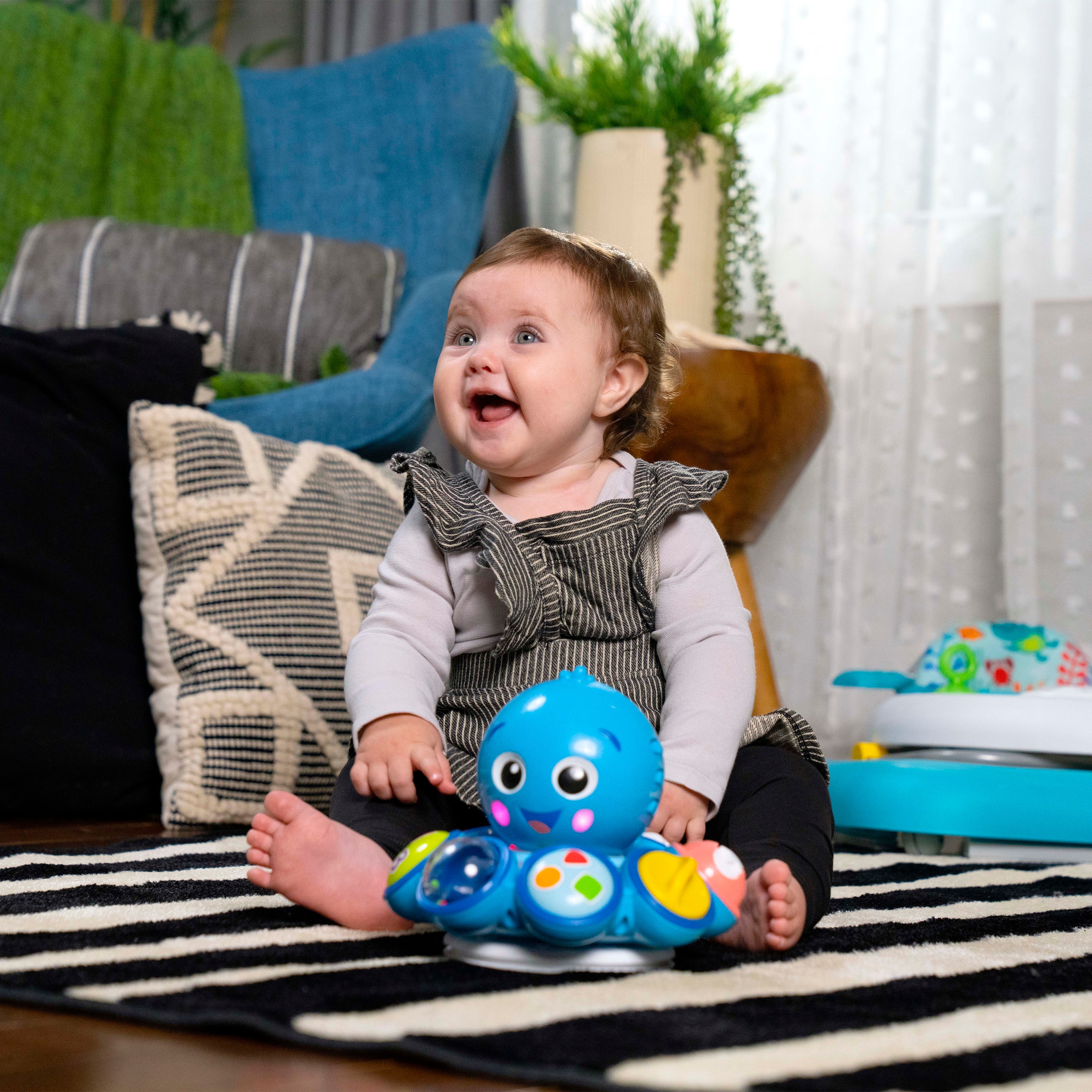 Baby Einstein Lauflernhilfe »Step & Twirl Opus™ 4-in-1 Activity Walker«, mit Licht und Sound