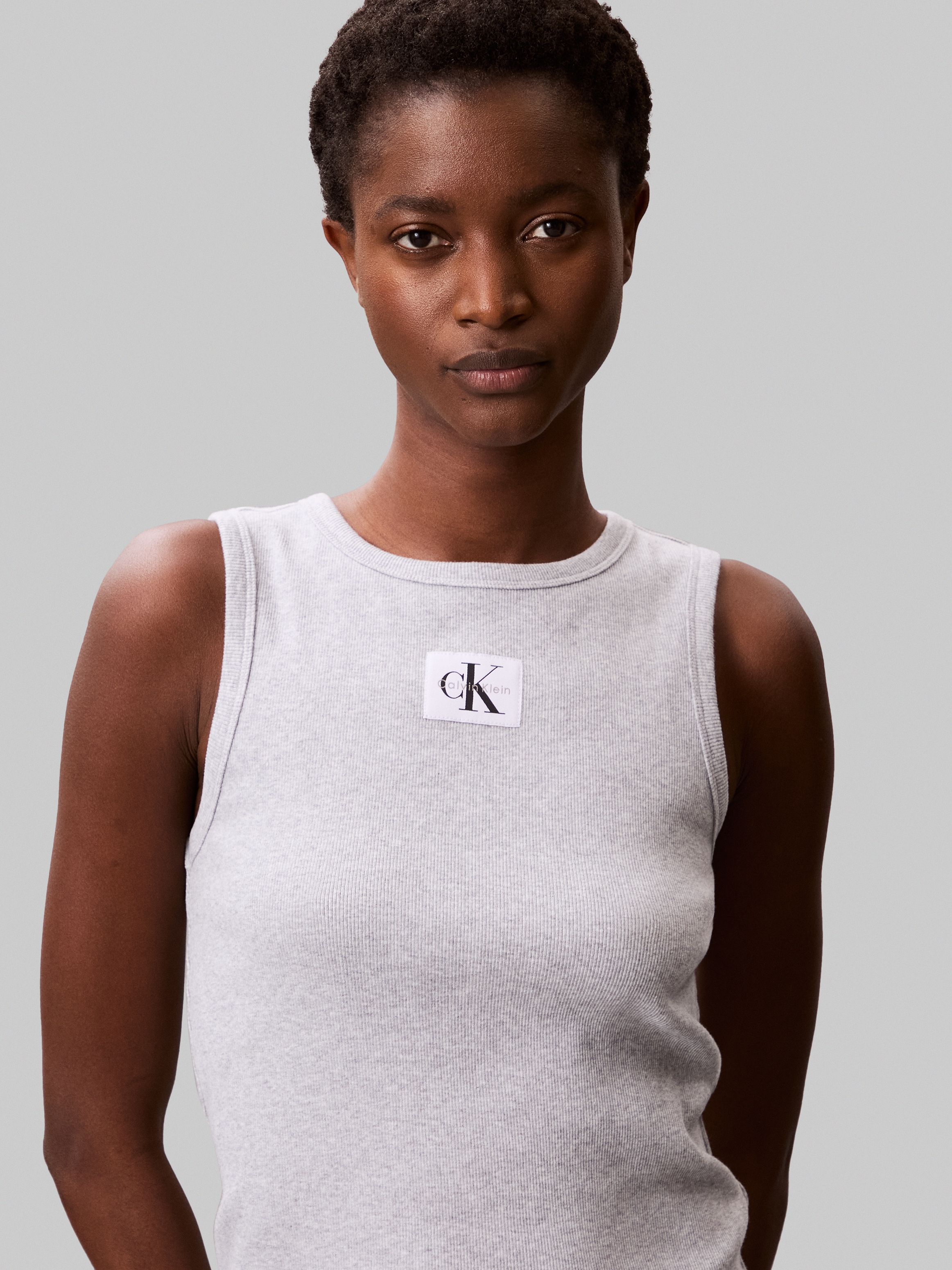 Calvin Klein Jeans Tanktop »A - WVN LBL 2X2 CTTN«, Mit Rundhalsausschnitt