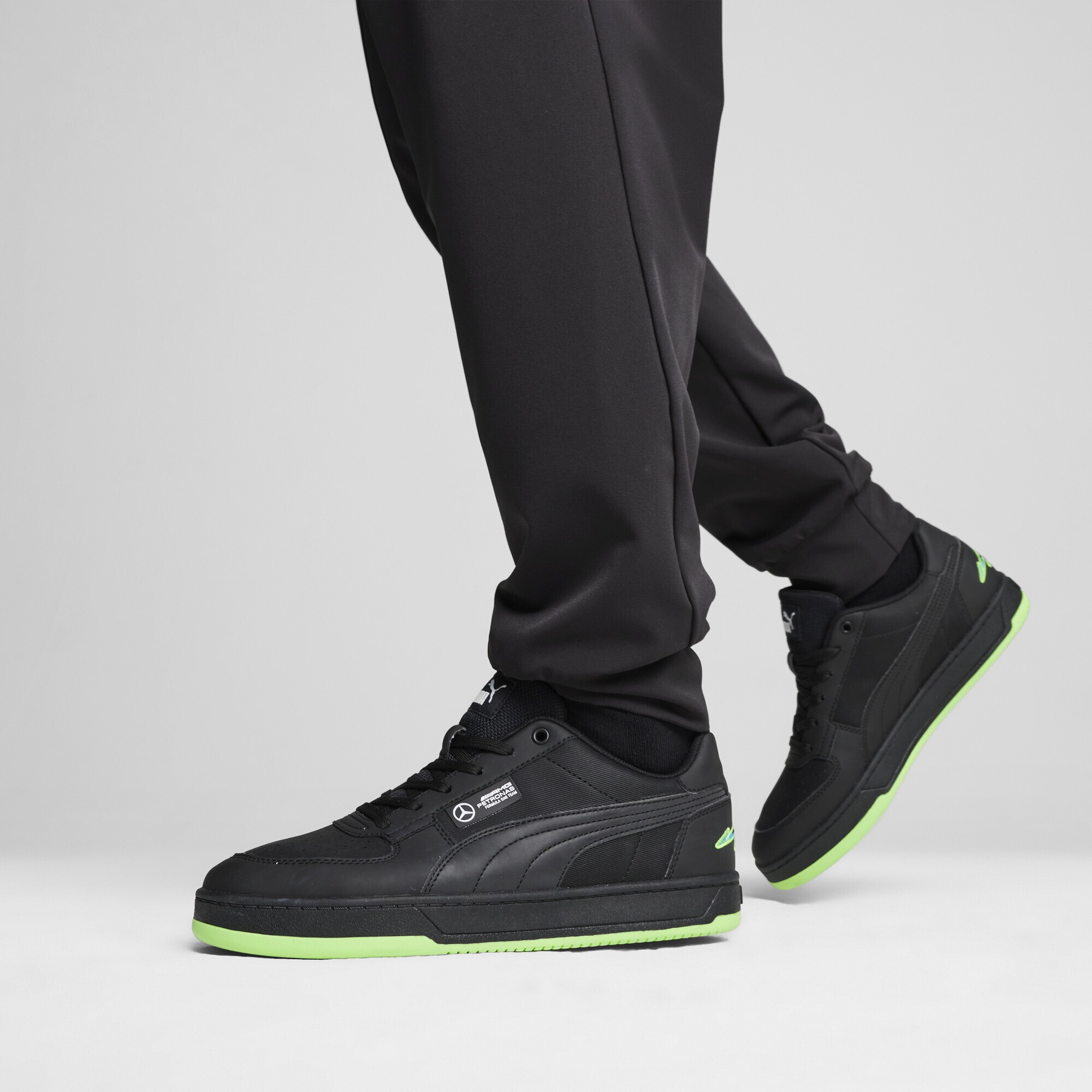 PUMA Sneaker »Mercedes-AMG Petronas F1® Caven 2.0 Neon Sneakers Erwachsene«