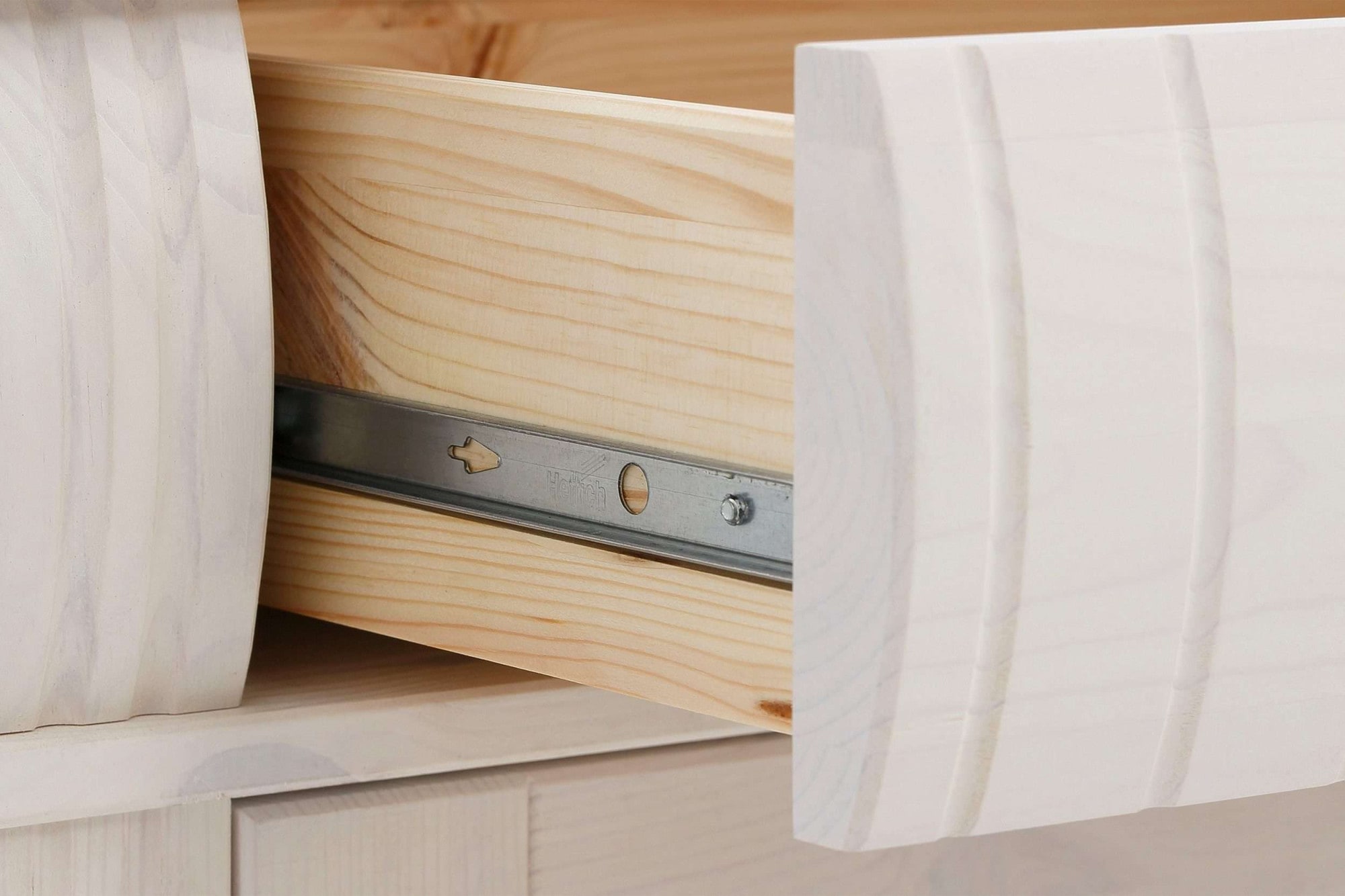Home affaire Highboard »Teresa Mini-Vitrine mit Glastüren und 2 Schubkästen«, Kommode, aus massiver Kiefer, Breite 84 cm, Höhe 120 cm, FSC®