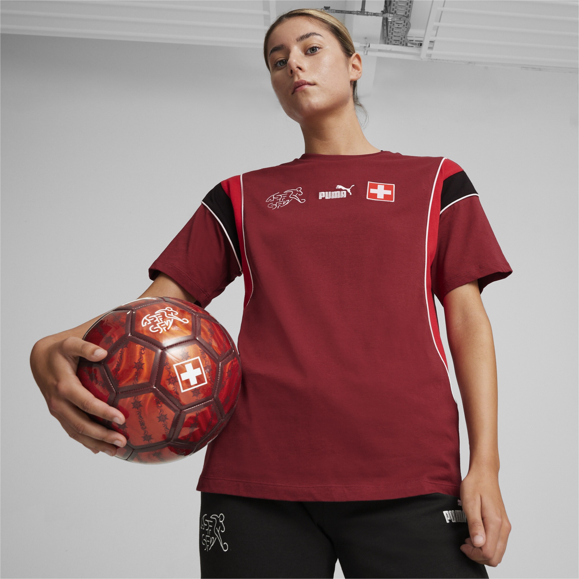 PUMA T-Shirt »Schweiz FtblArchive T-Shirt Damen«