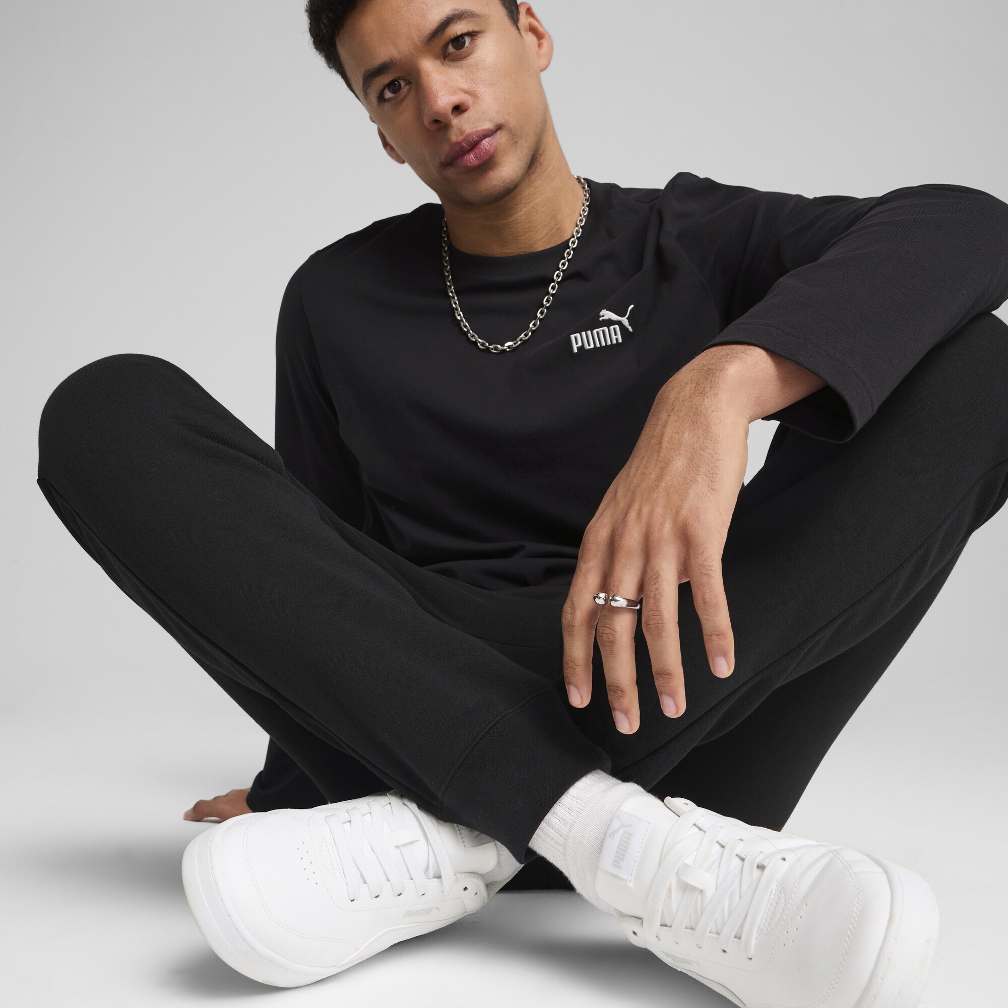 PUMA Sporthose »Essentials No. 1 Logo Slim Jogginghose Herren«