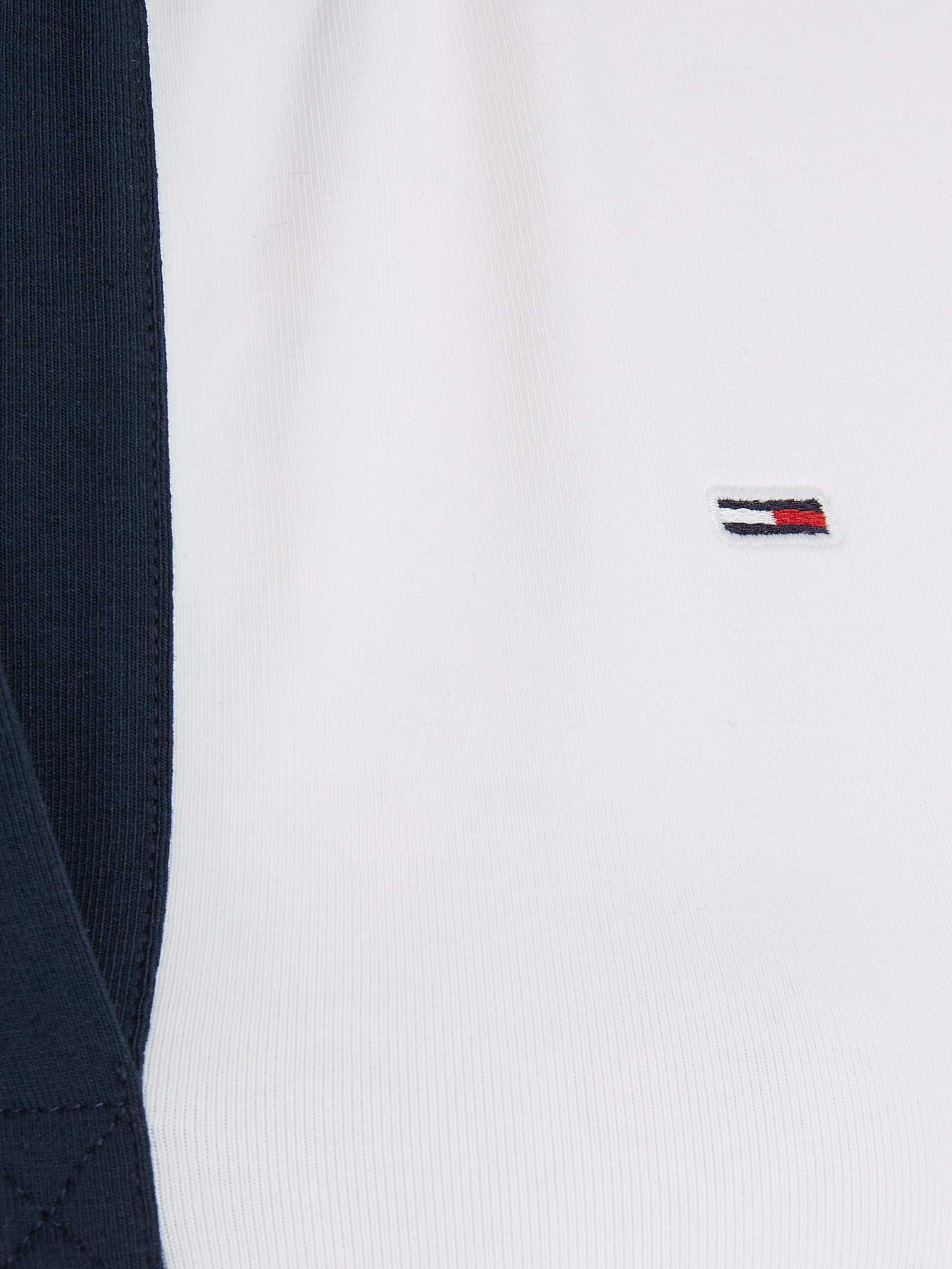 Tommy Jeans Poloshirt »TJW SLIM CONTRAST V SS POLO EXT«, mit kontrastfarbenem Polokragen