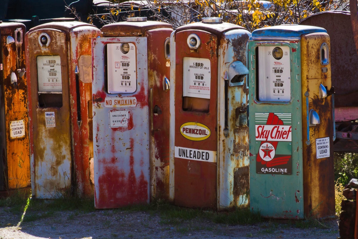 Papermoon "Alte Zapfsäulen"