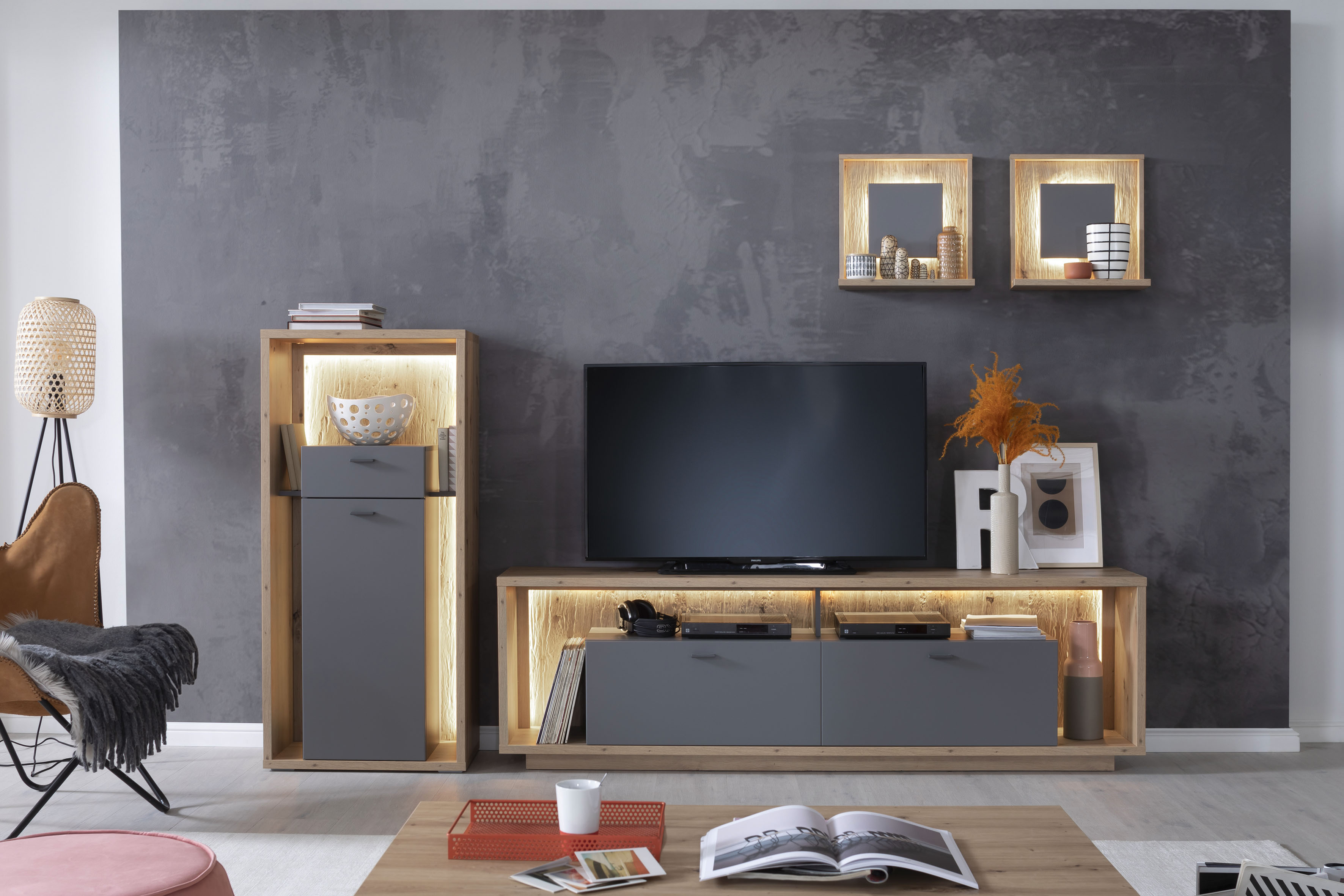 MCA furniture Lowboard Lizzano, moderner Landhausstil, TV Möbel für TV bis 80 Zoll mit 3-D Rückwand, wahlweise mit Beleuchtung