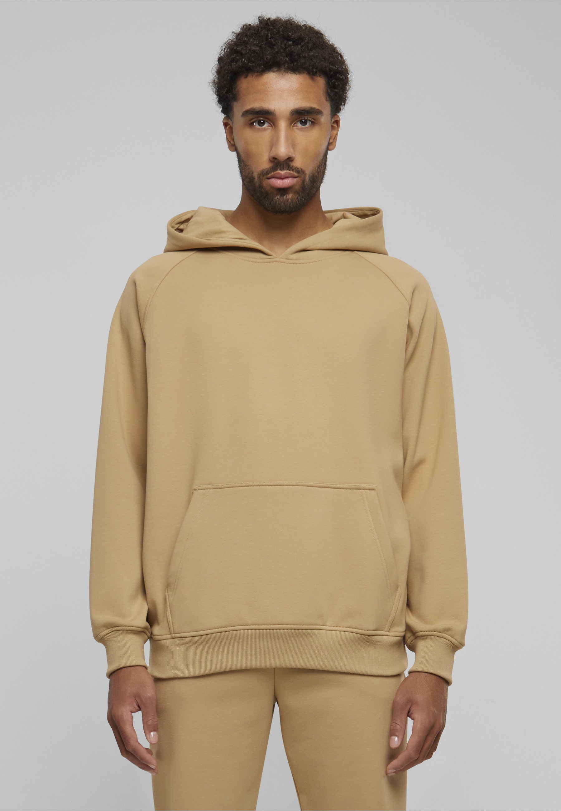 URBAN CLASSICS Kapuzensweatshirt »Urban Classics Herren Cosy Raglan Hoody«, 1 Stk.
