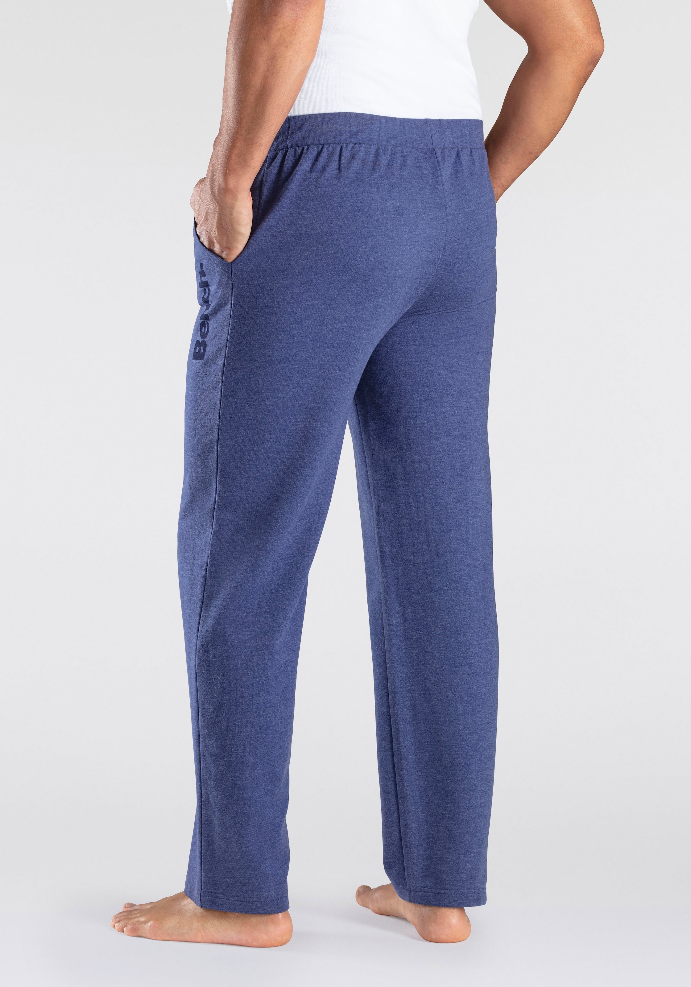 Bench. Loungewear Relaxhose, aus leichter Sweat-Qualität