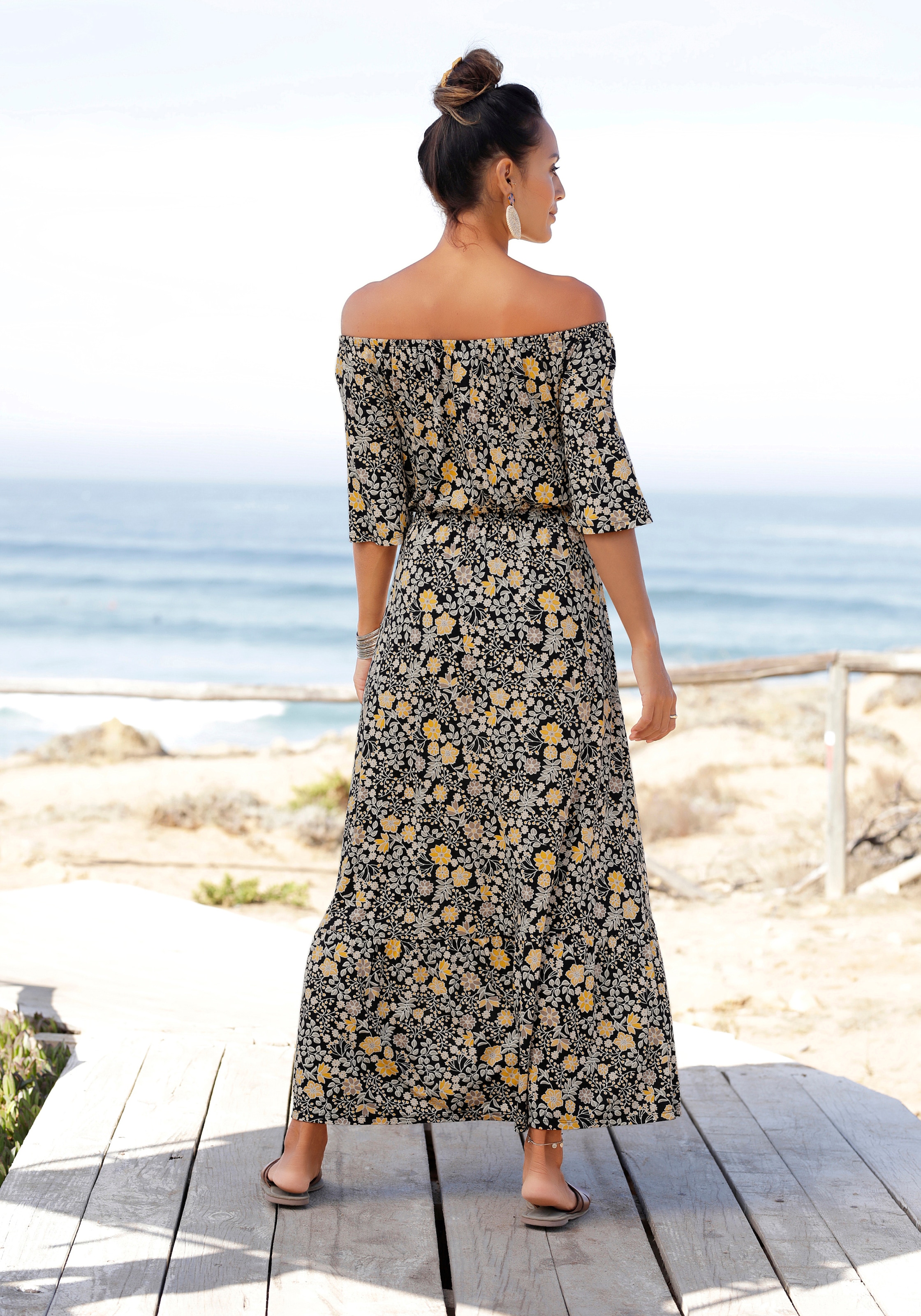 LASCANA Maxikleid, mit Blumendruck und Carmenausschnitt, Sommerkleid, Strandkleid