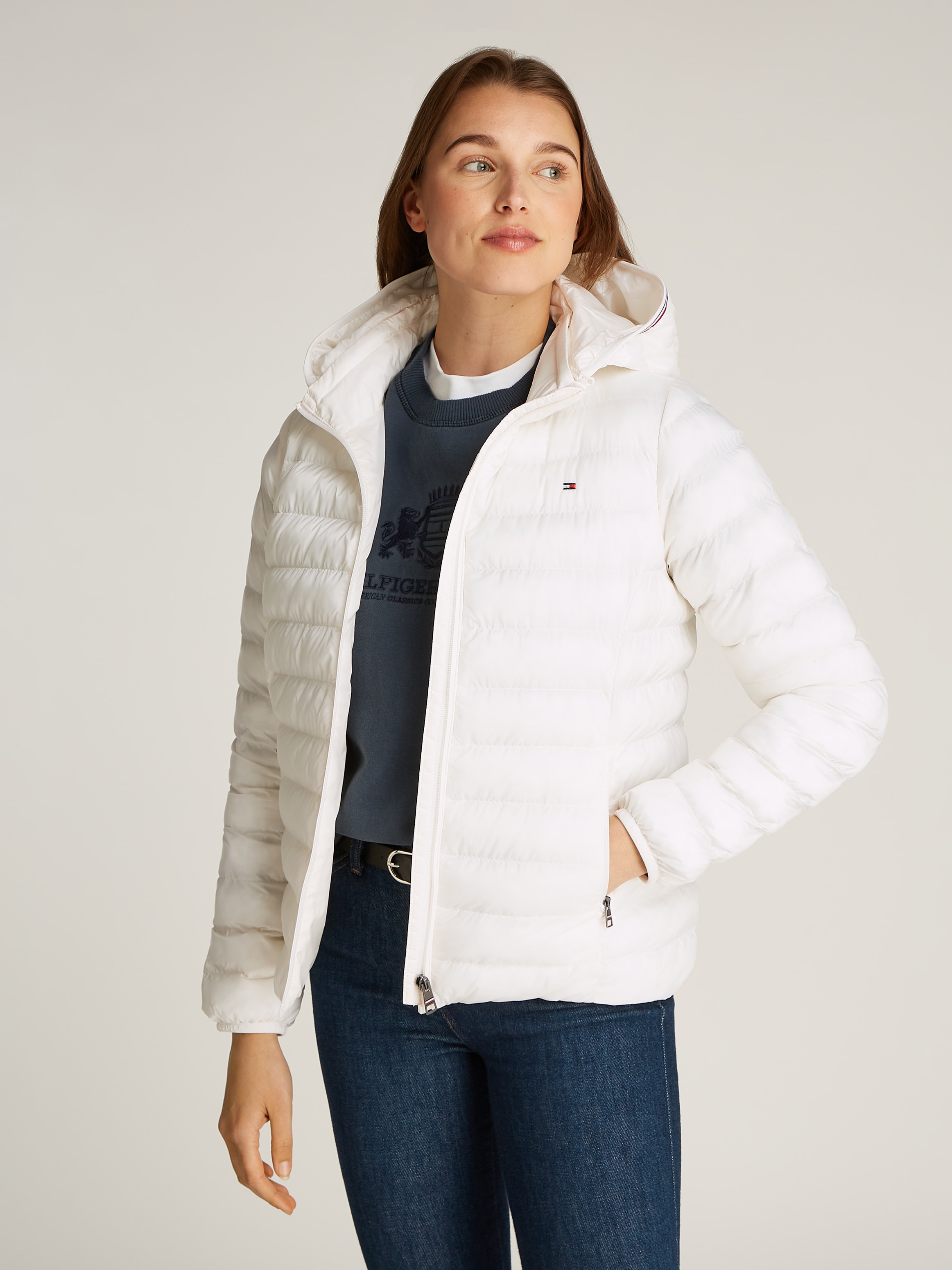 Tommy Hilfiger Steppjacke "LW PADDED GLOBAL STRIPE JACKET", (Global Serie TH WOMEN), mit Kapuze, mit Brand-Elastiktape a