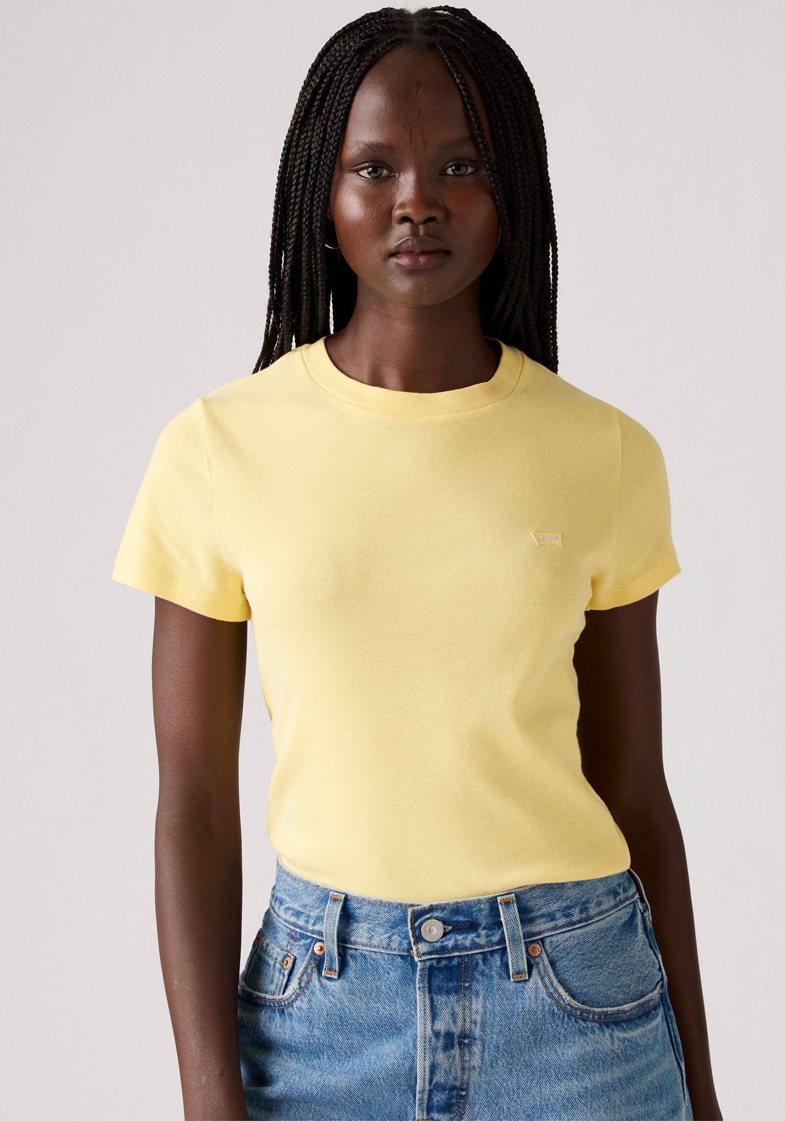 Levis T-Shirt "ESSENTIAL HM SS TEE", Taillierter Schnitt günstig online kaufen